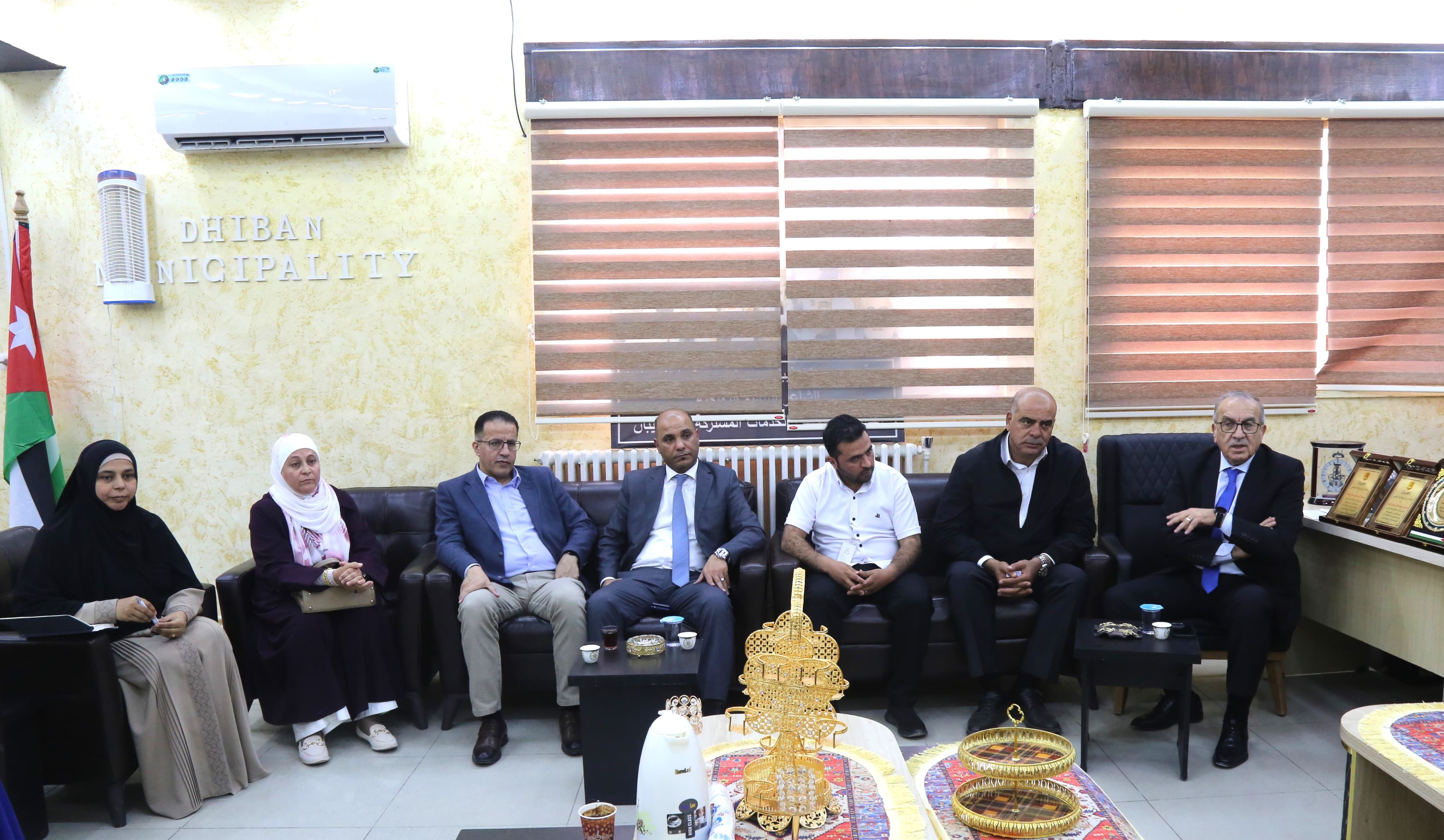 Madar Al-Saa Images 0.05702228437464618