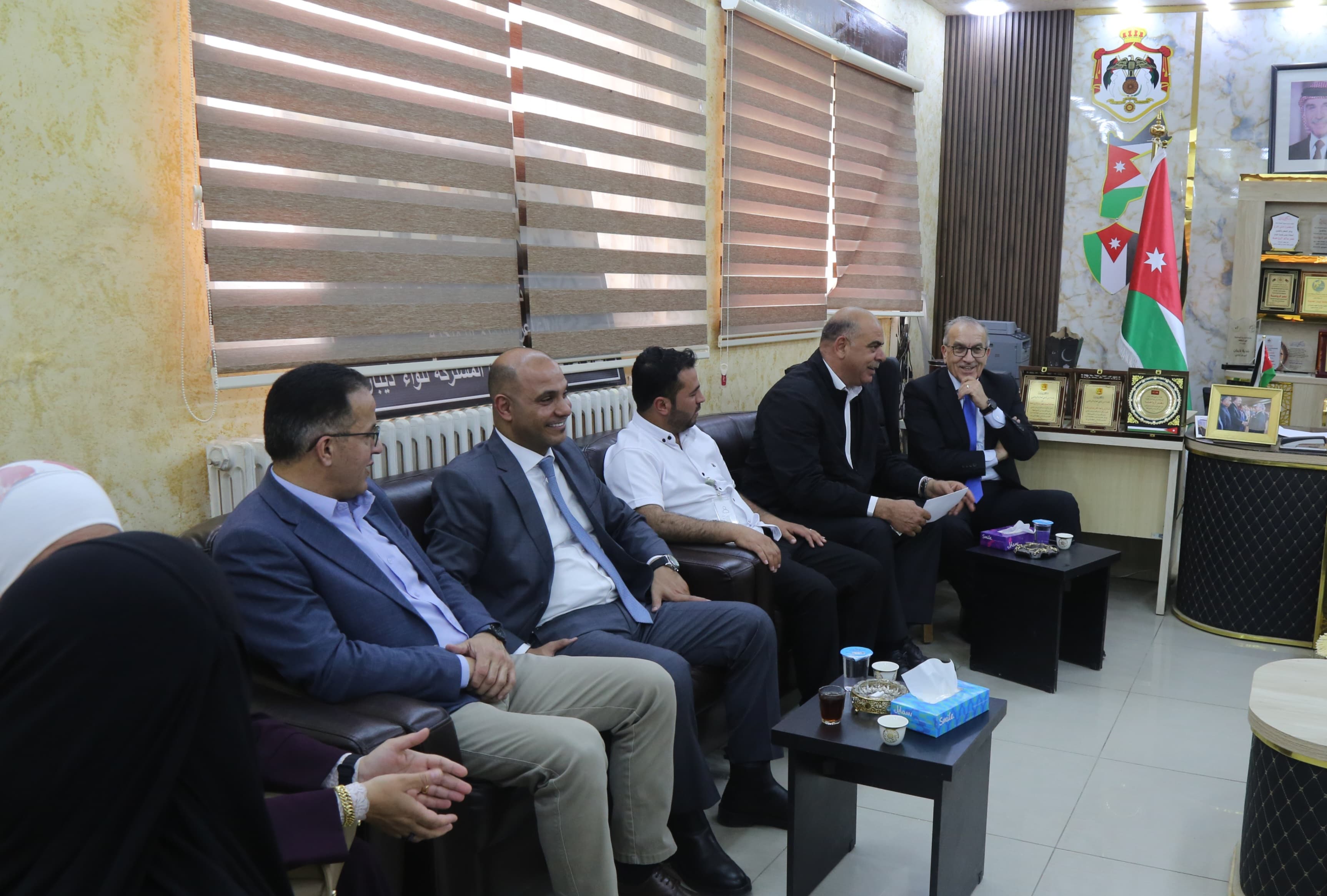 Madar Al-Saa Images 0.856056322792591