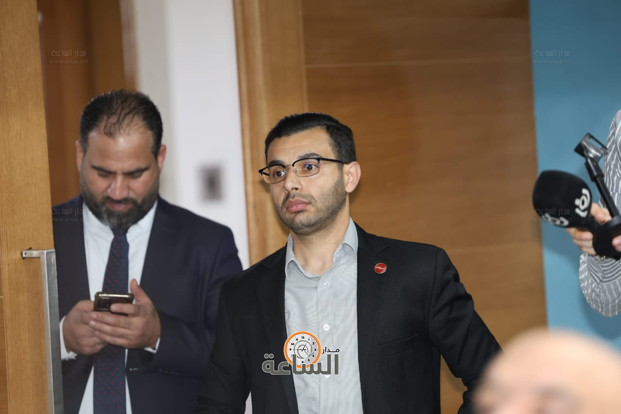 Madar Al-Saa Images 0.8296443416460247