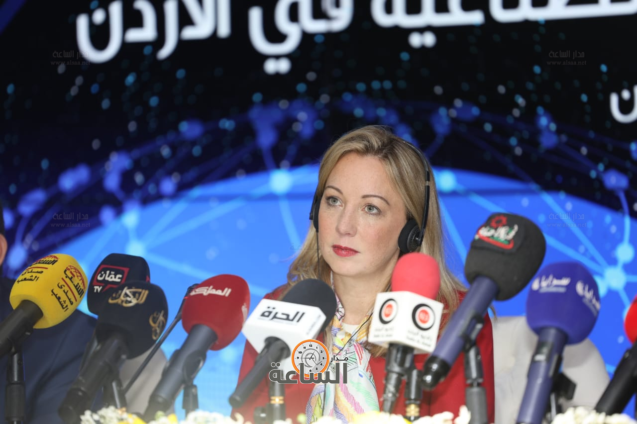 Madar Al-Saa Images 0.38361765779778423