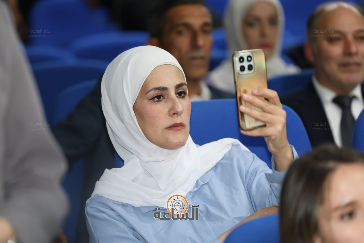 Madar Al-Saa Images 0.14699870408136706