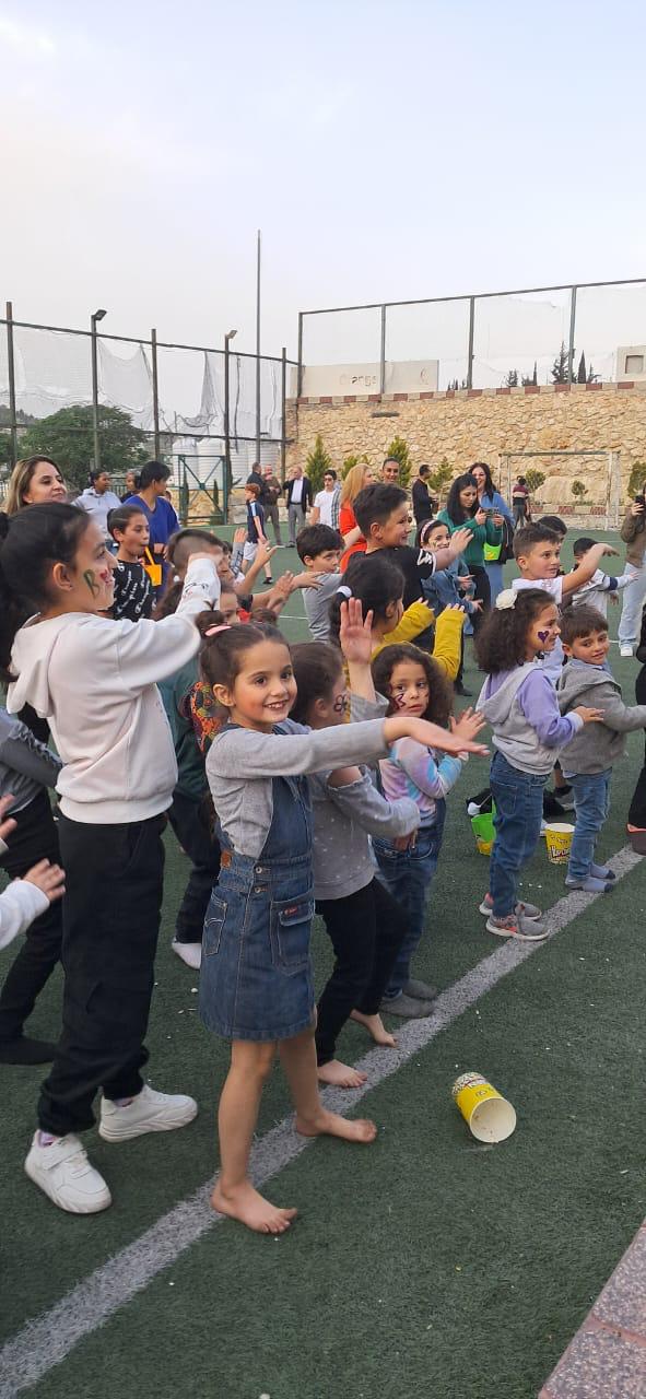 Madar Al-Saa Images 0.13069439139310934