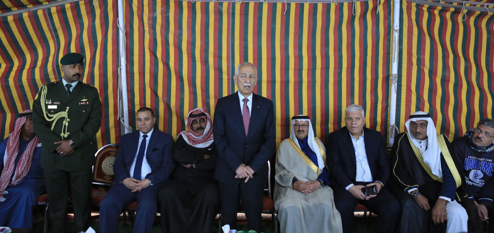 Madar Al-Saa Images 0.7045980693578111