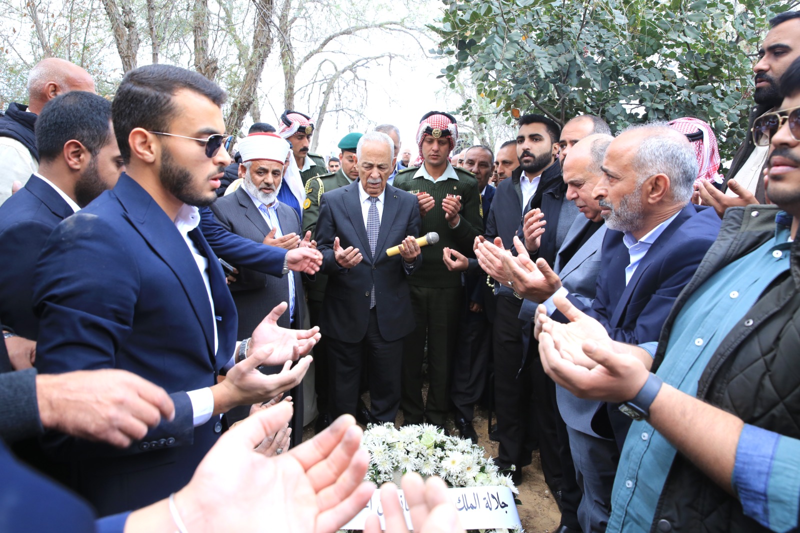 Madar Al-Saa Images 0.6515238330236998