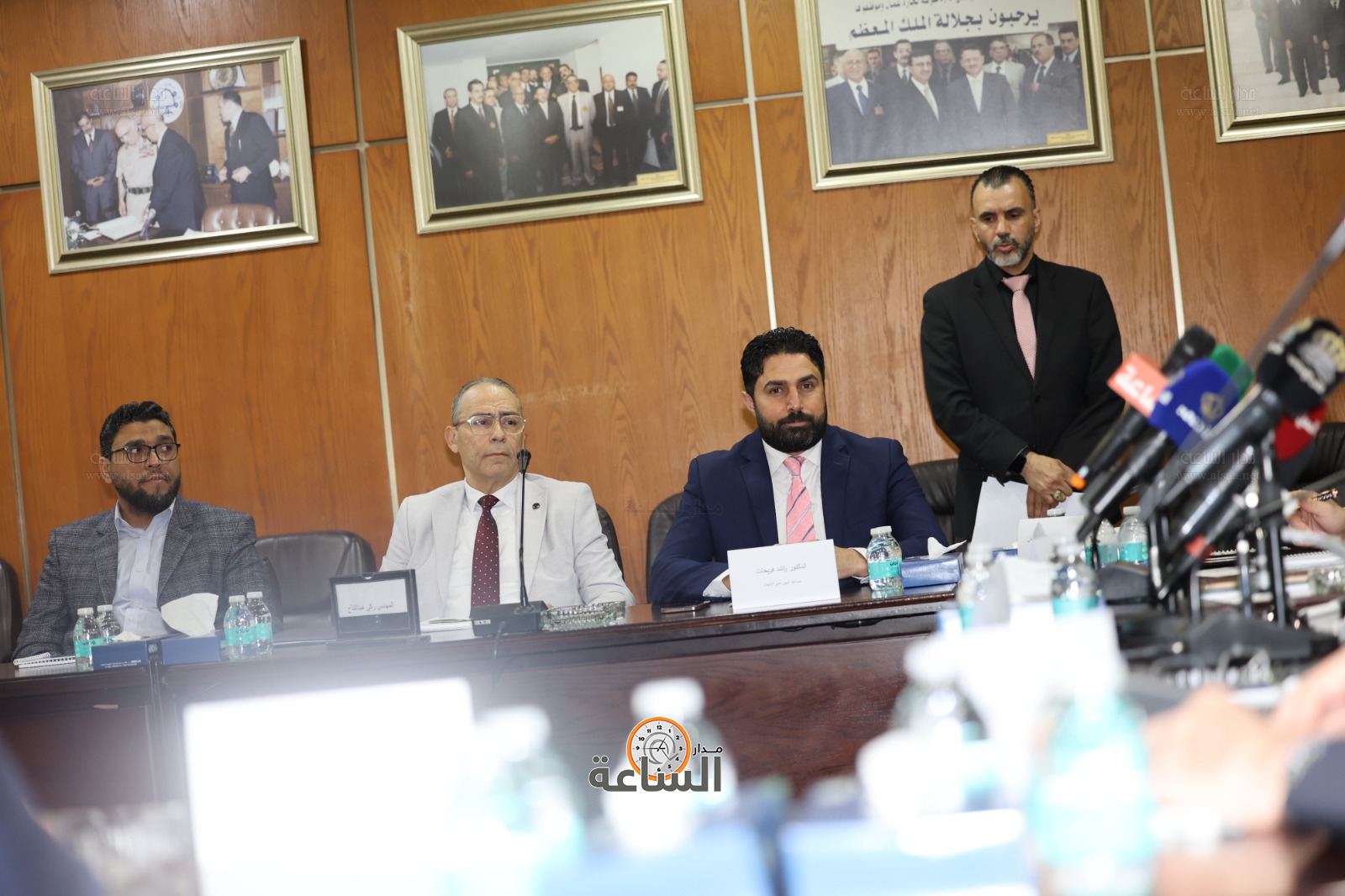 Madar Al-Saa Images 0.9551216122171272