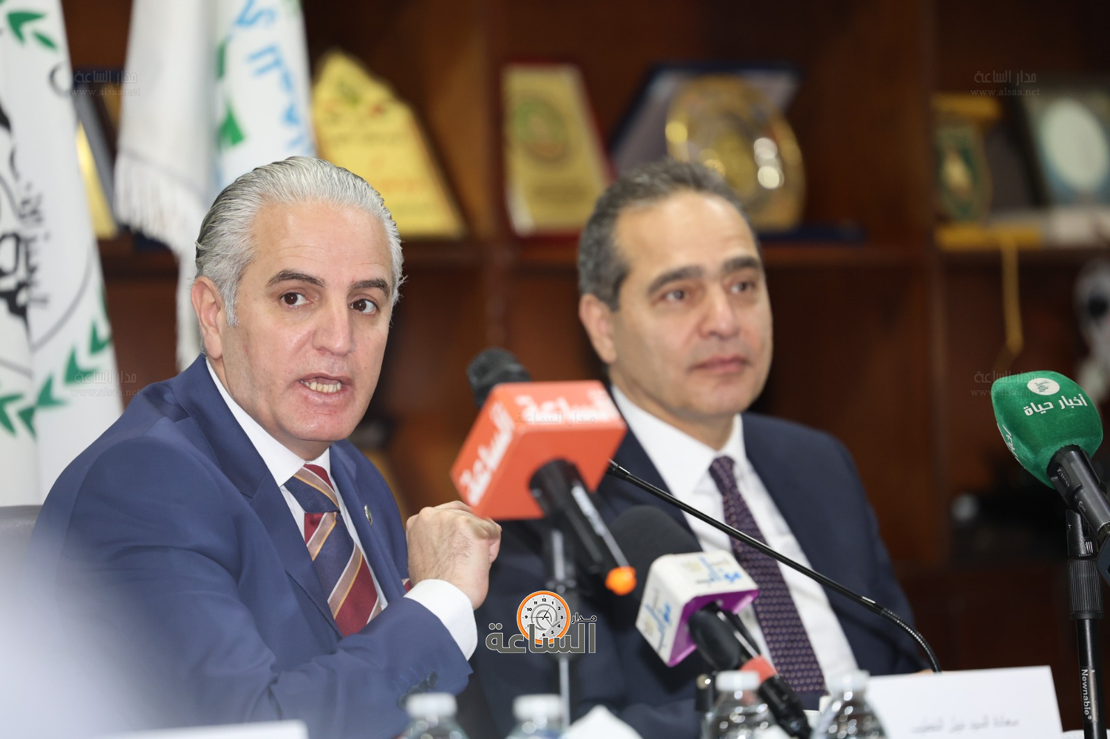 Madar Al-Saa Images 0.46759349496084657