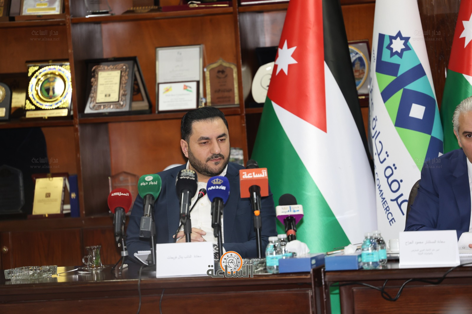 Madar Al-Saa Images 0.2215396896019025