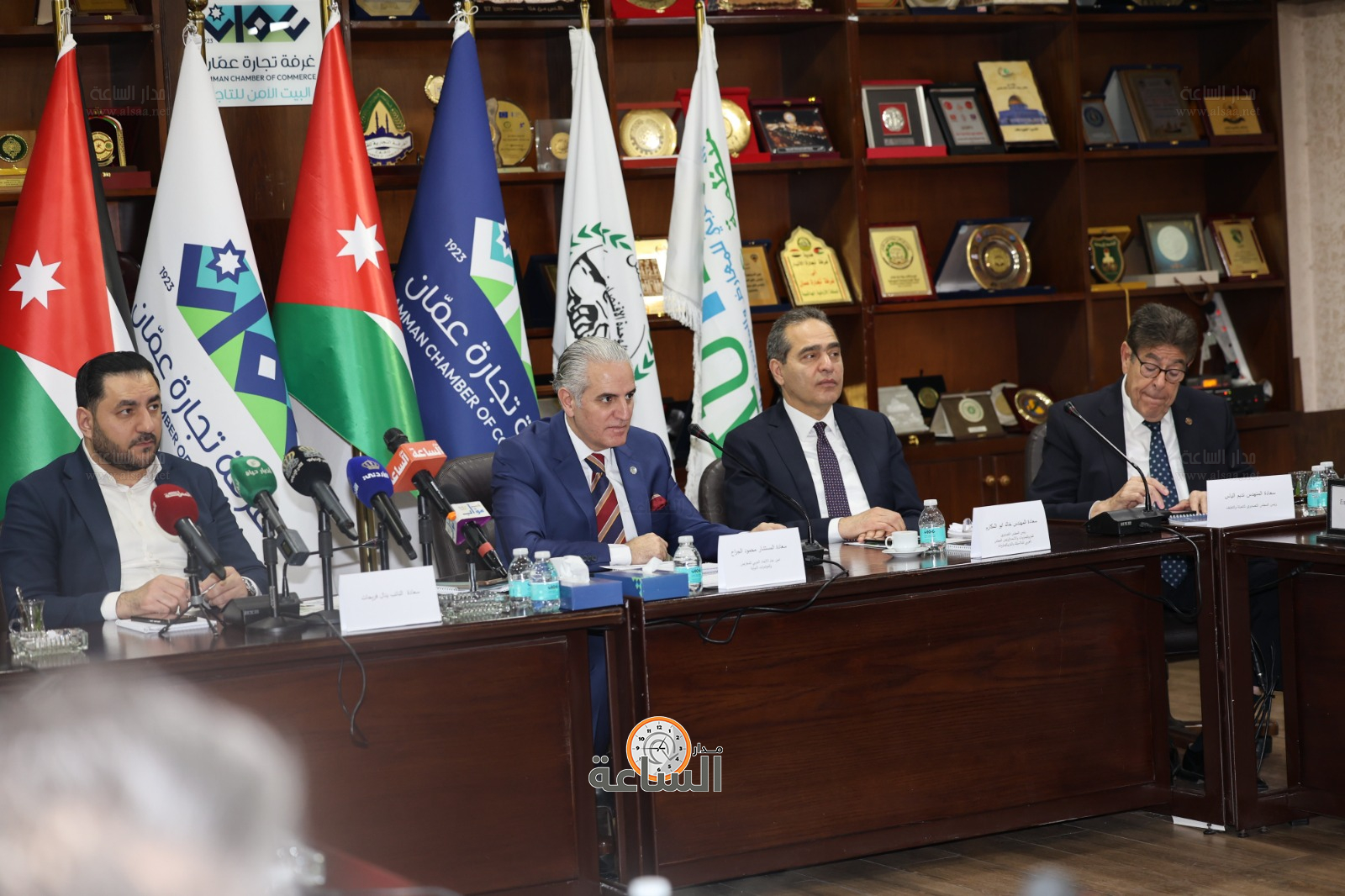 Madar Al-Saa Images 0.8254652950981212