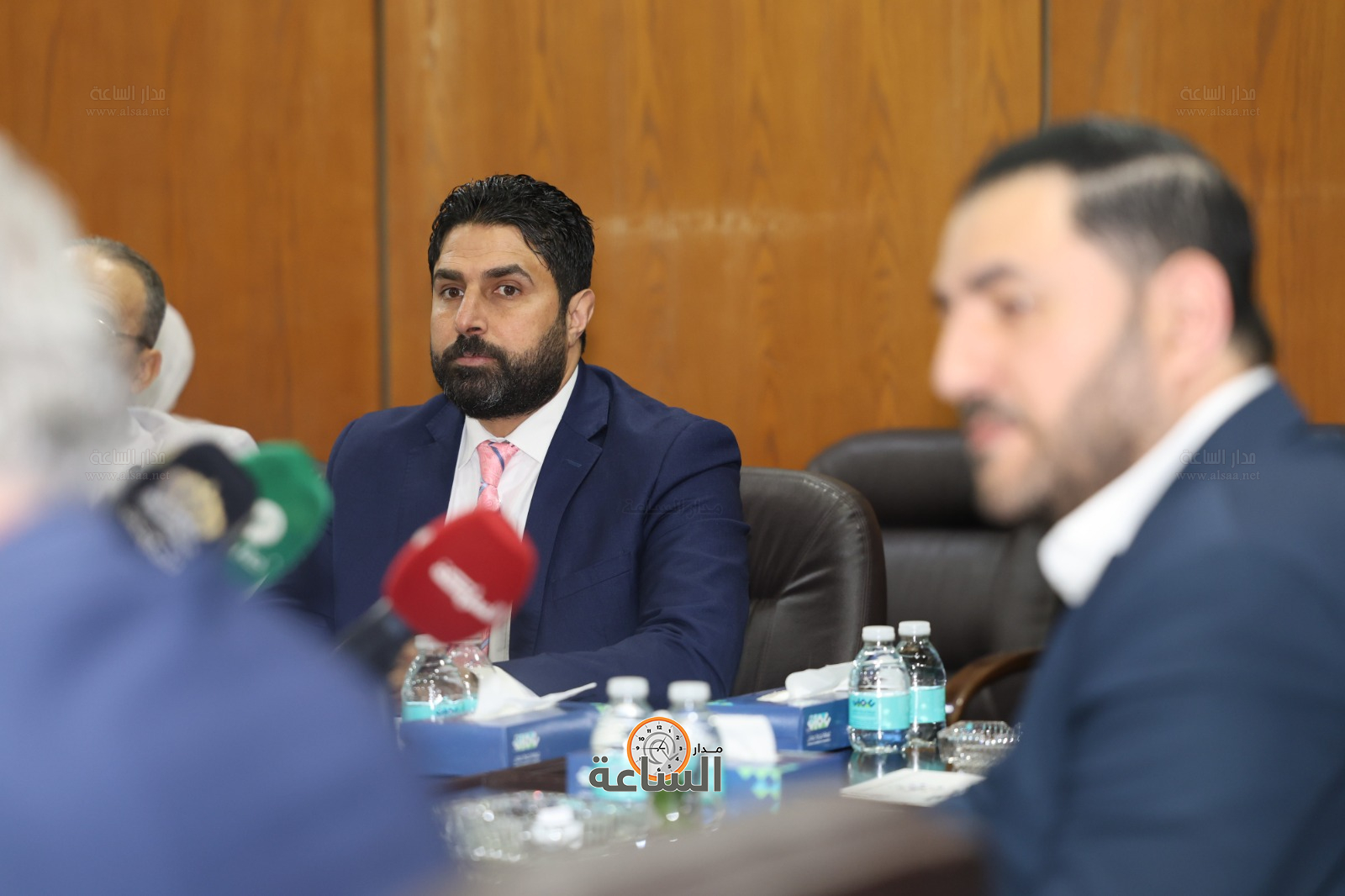 Madar Al-Saa Images 0.09091312118798711