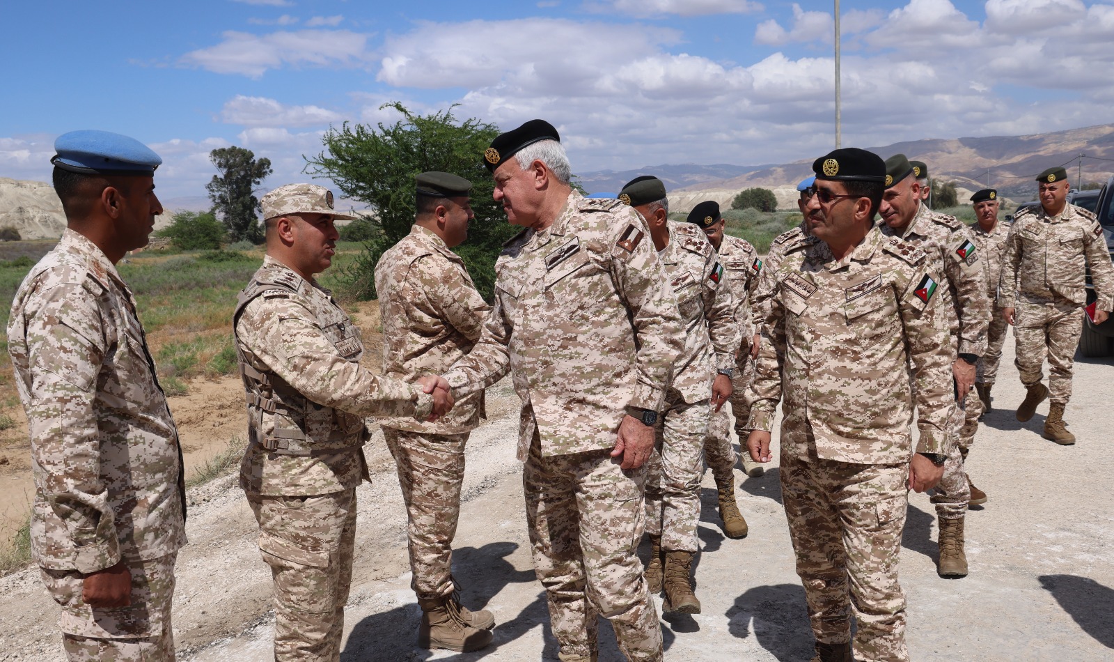 Madar Al-Saa Images 0.9090378997882006