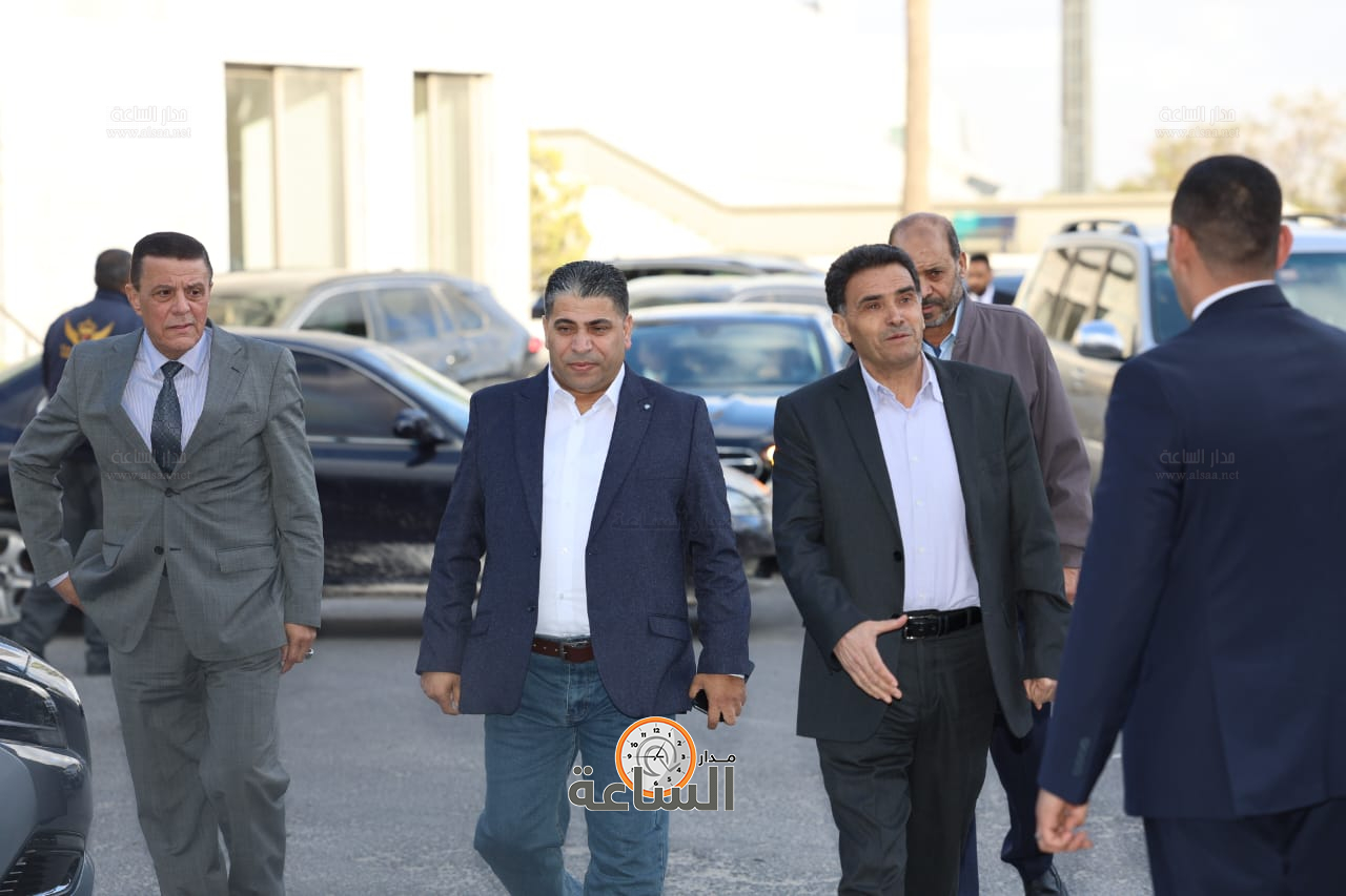 Madar Al-Saa Images 0.930761852463482