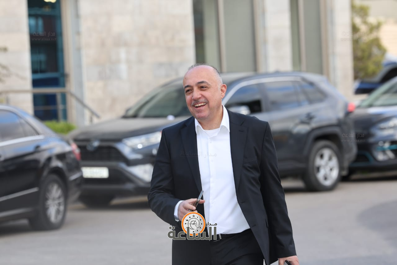 Madar Al-Saa Images 0.01954112978007838