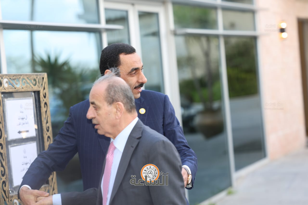 Madar Al-Saa Images 0.7869164846234824