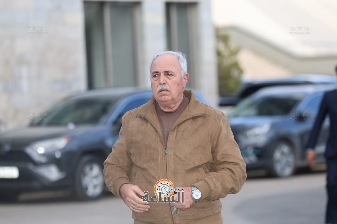 Madar Al-Saa Images 0.7456827378304225