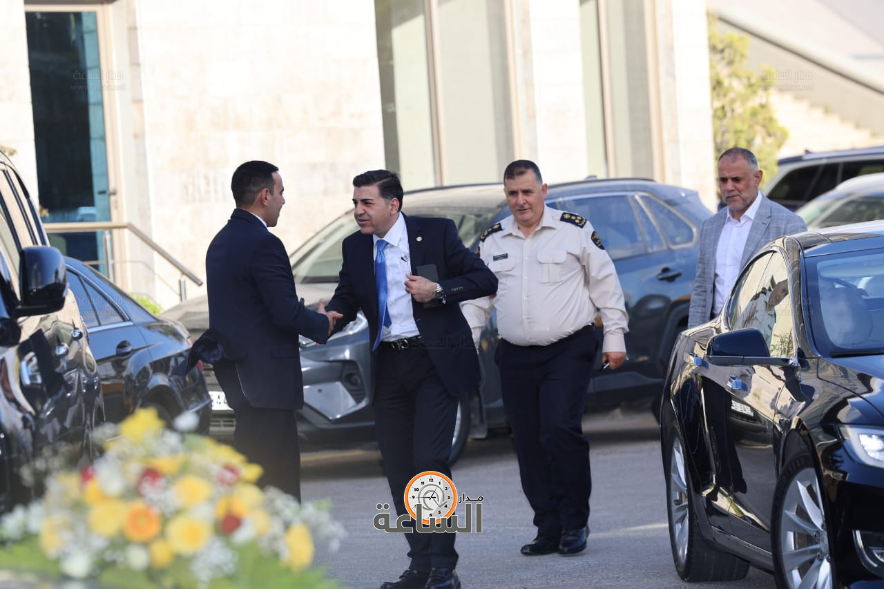 Madar Al-Saa Images 0.6826025600867462