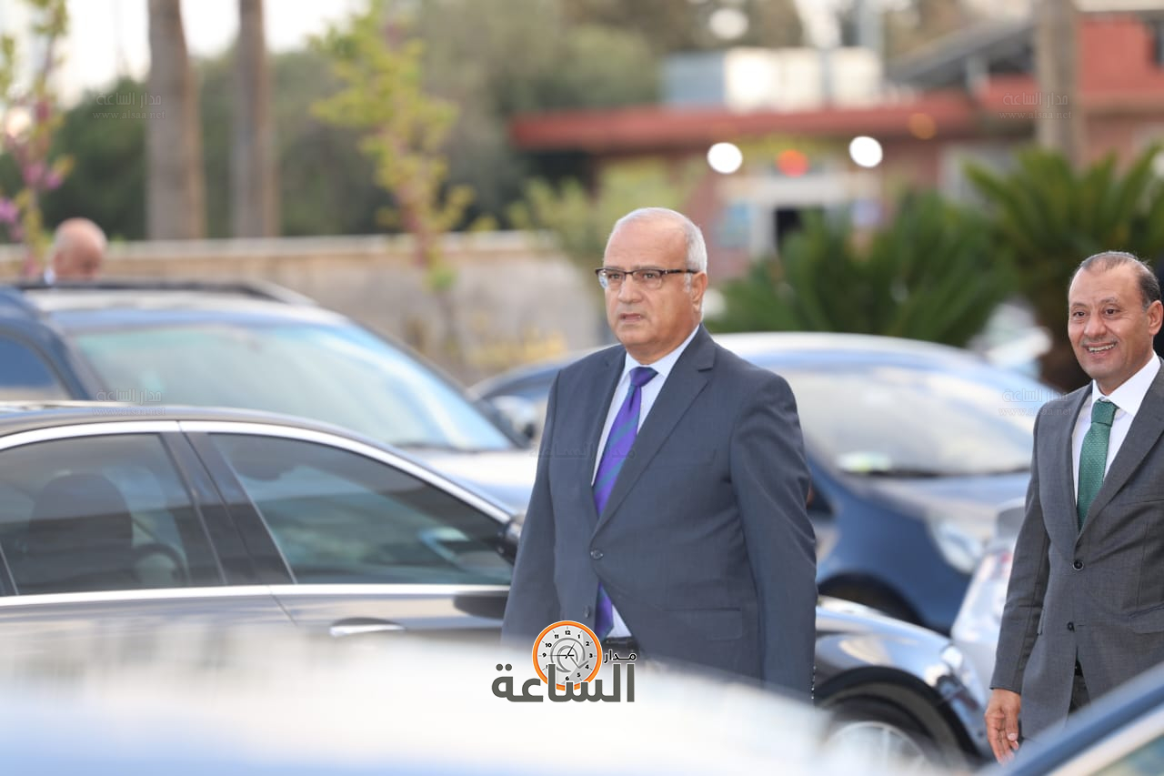 Madar Al-Saa Images 0.2678384482943367