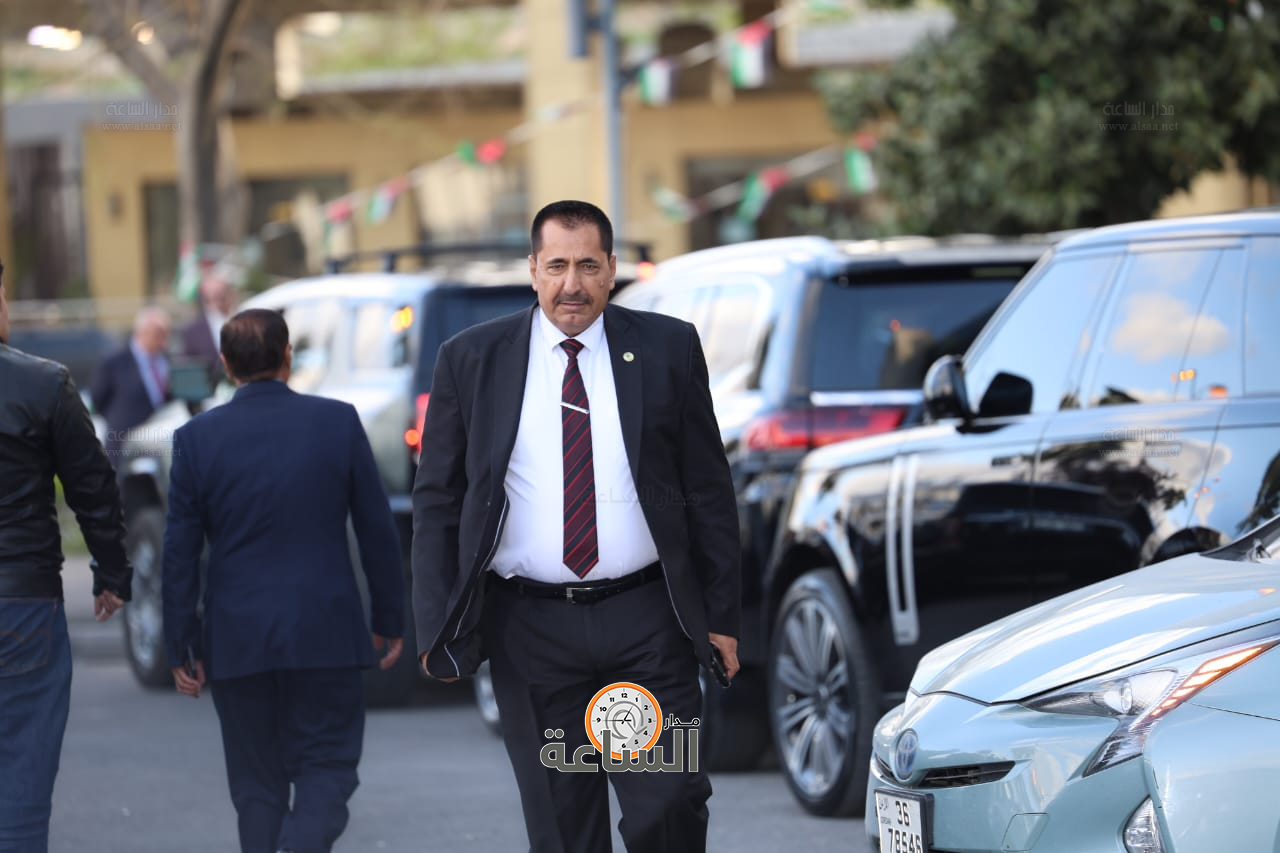 Madar Al-Saa Images 0.4315244866523026