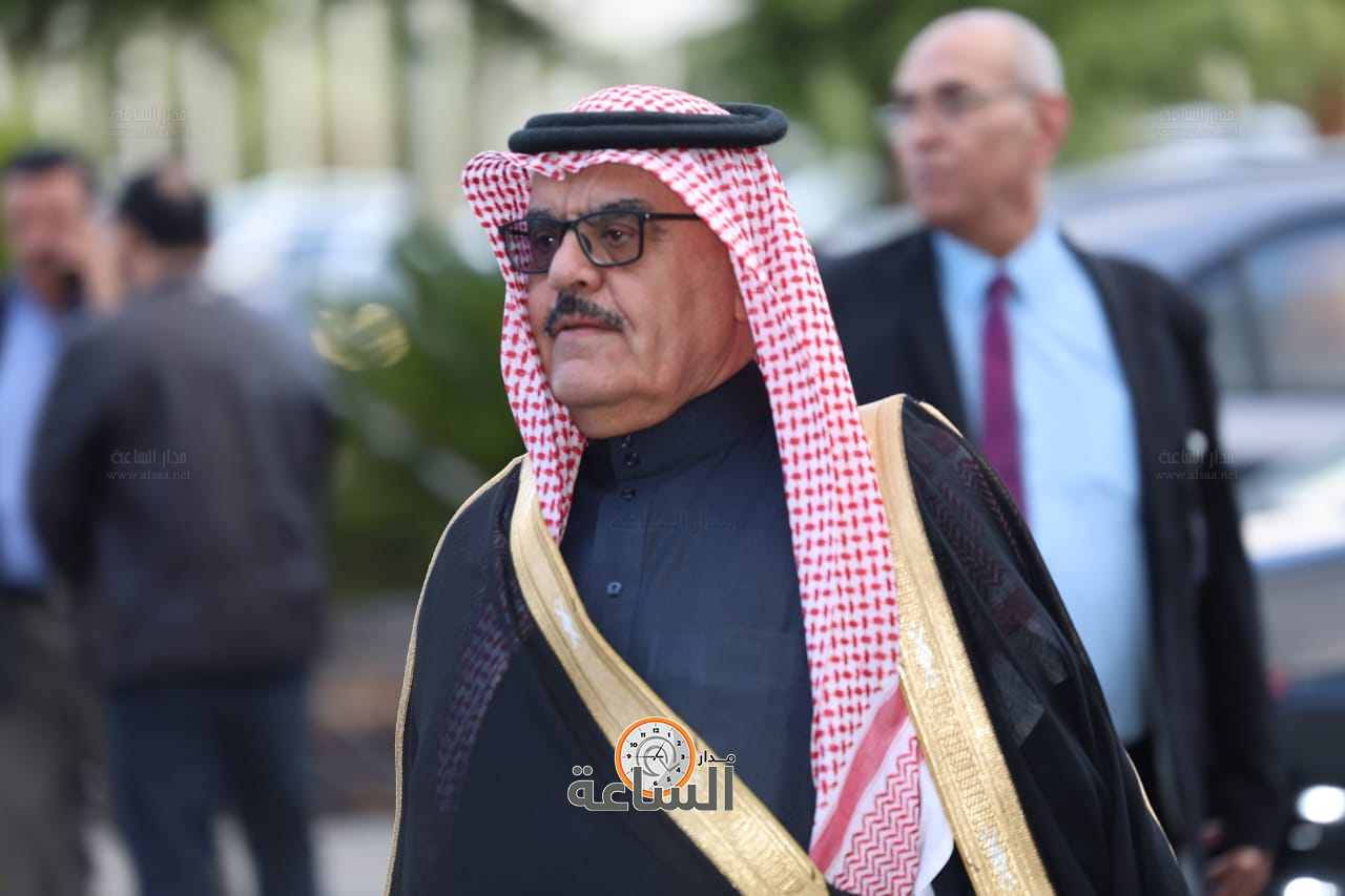 Madar Al-Saa Images 0.2941057745926564