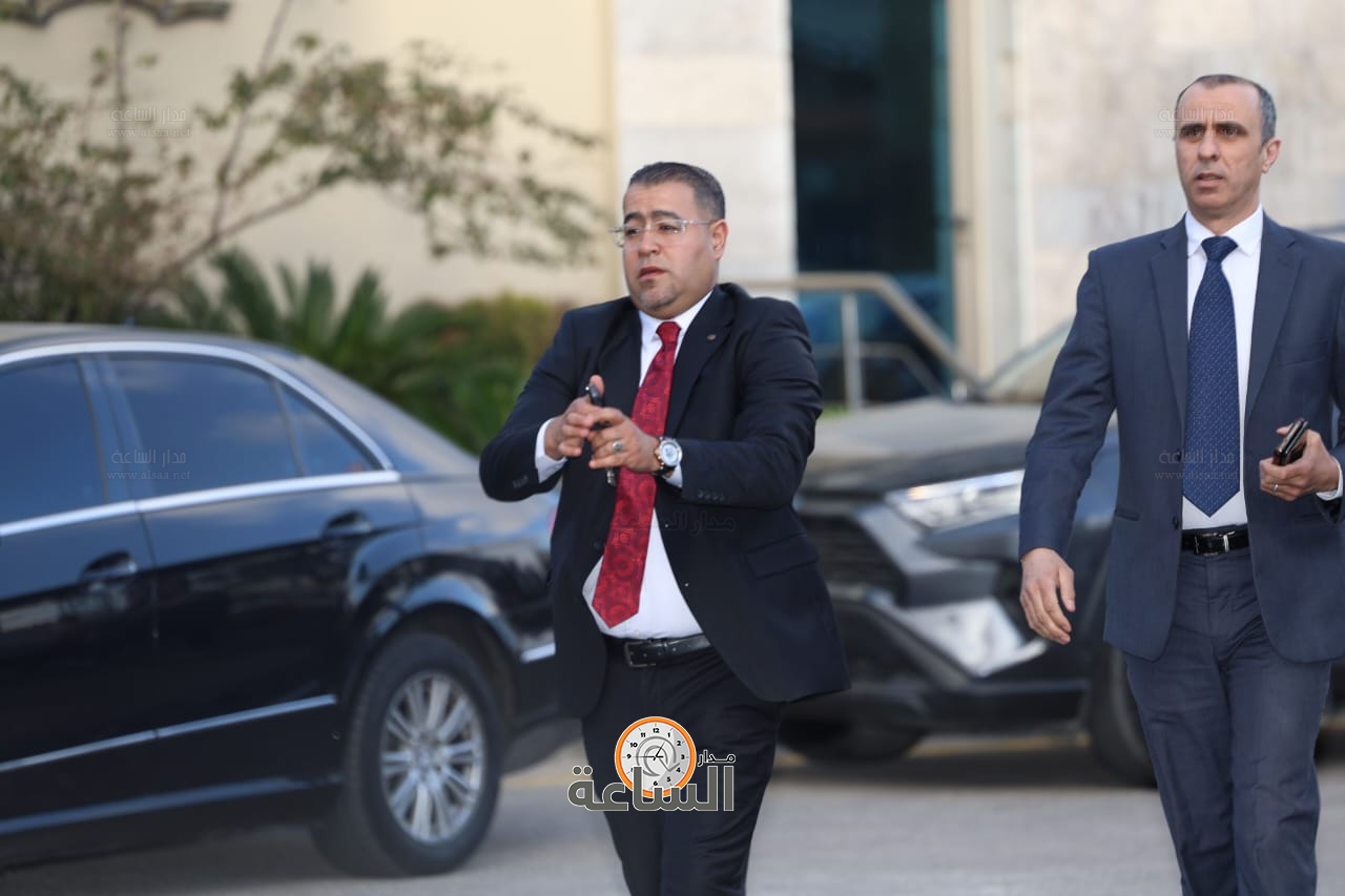 Madar Al-Saa Images 0.0661974175546225