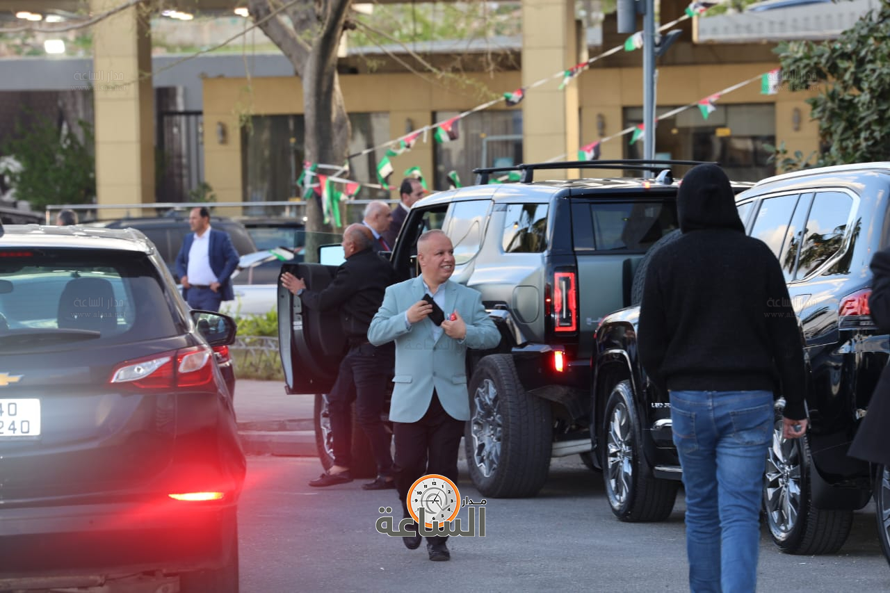 Madar Al-Saa Images 0.8353152800756773