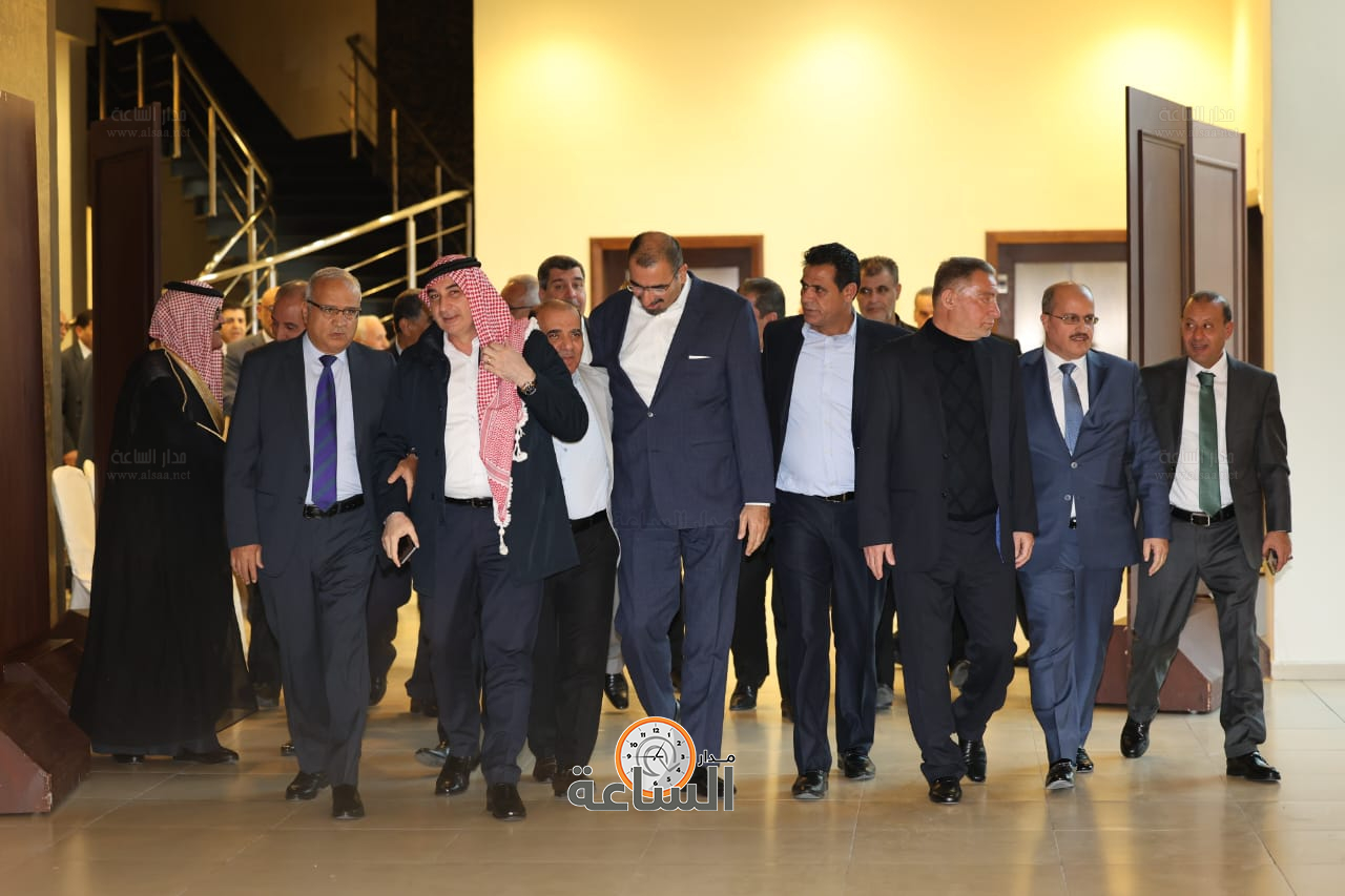 Madar Al-Saa Images 0.47916954282337176