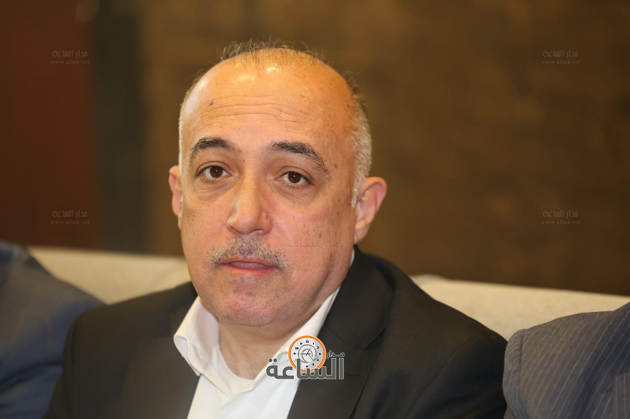 Madar Al-Saa Images 0.813985561539887