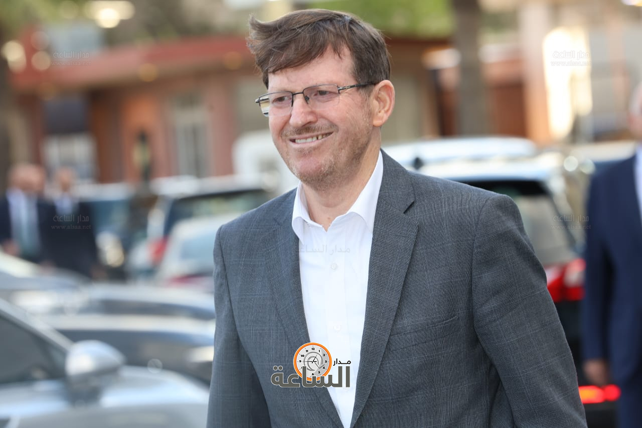 Madar Al-Saa Images 0.8349040904834857