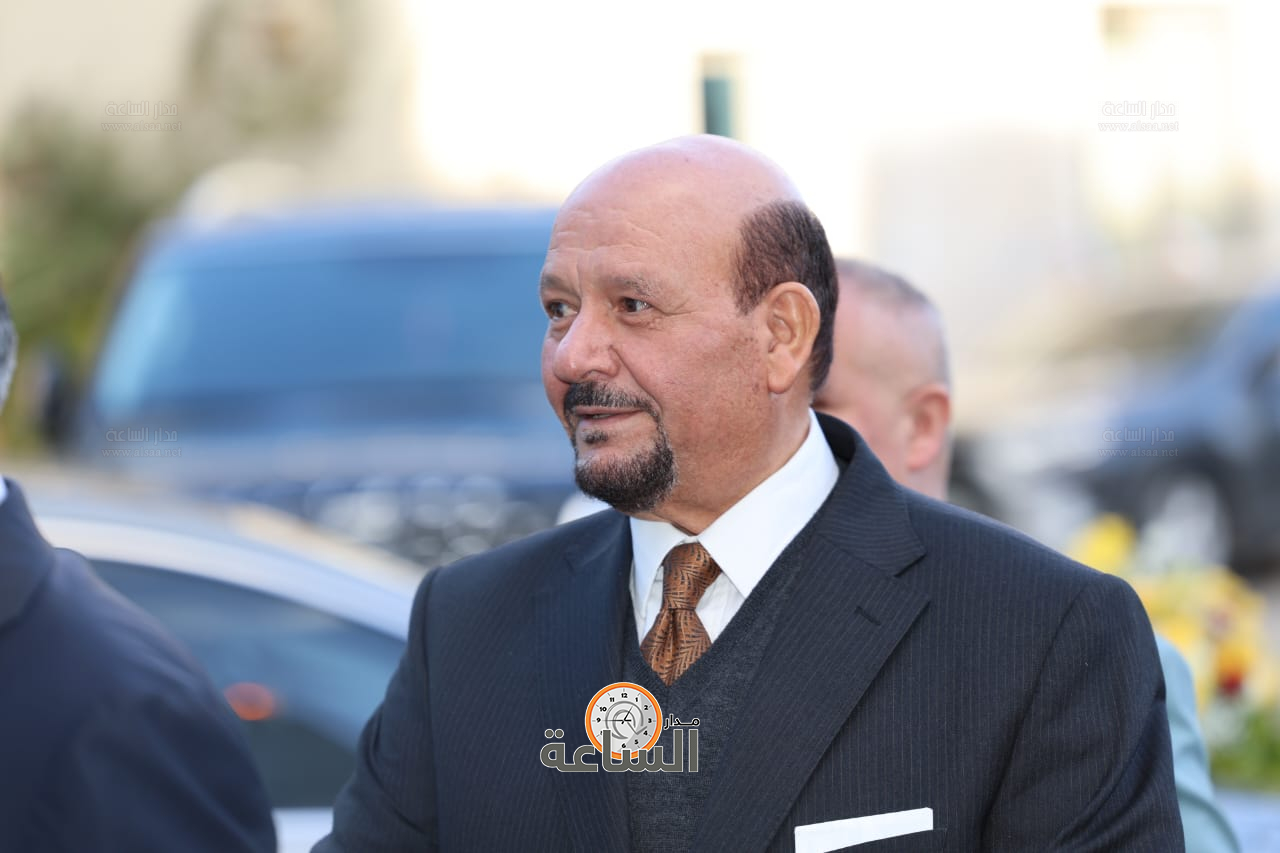 Madar Al-Saa Images 0.703717507309386