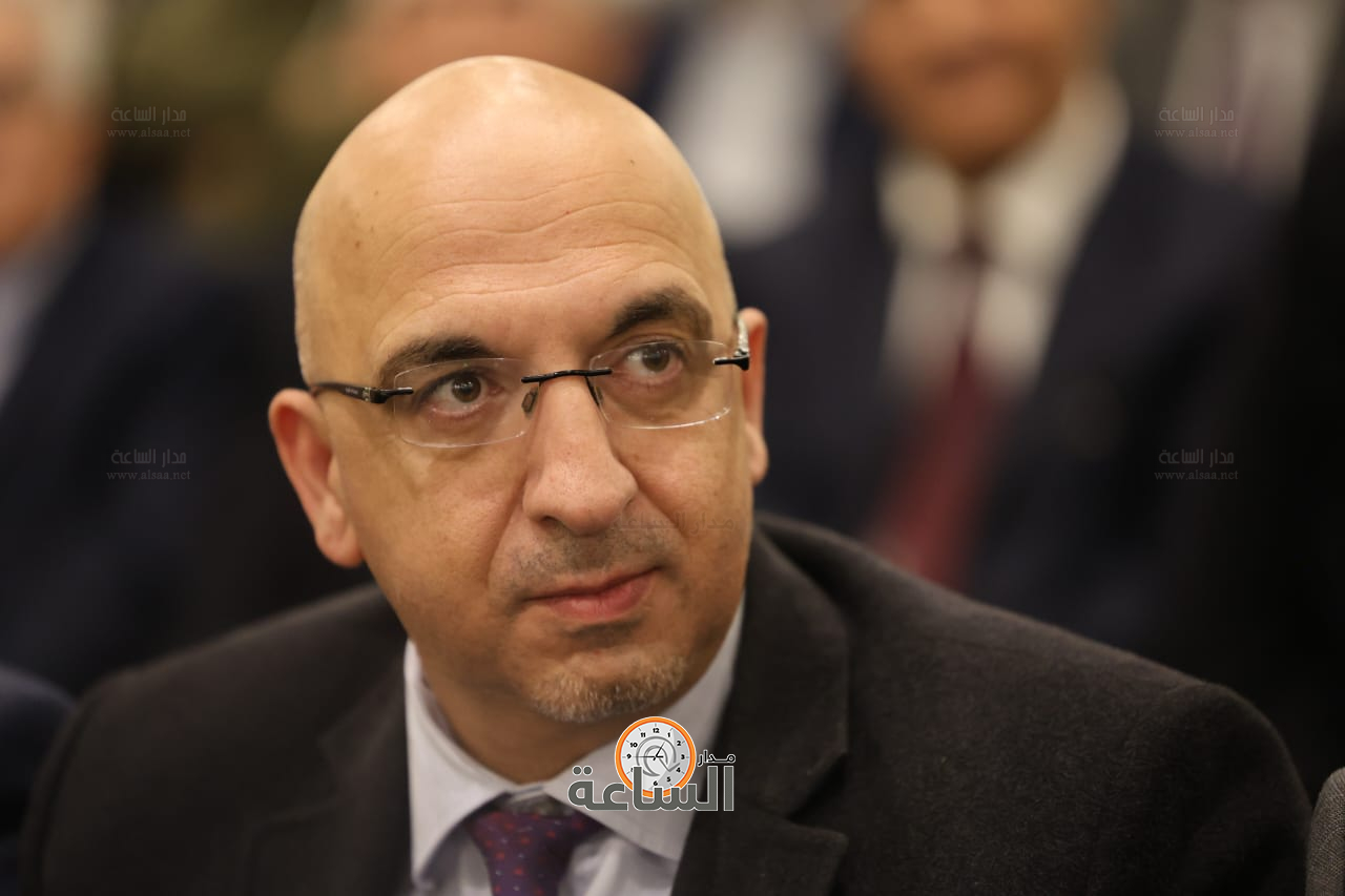 Madar Al-Saa Images 0.3472590720394102