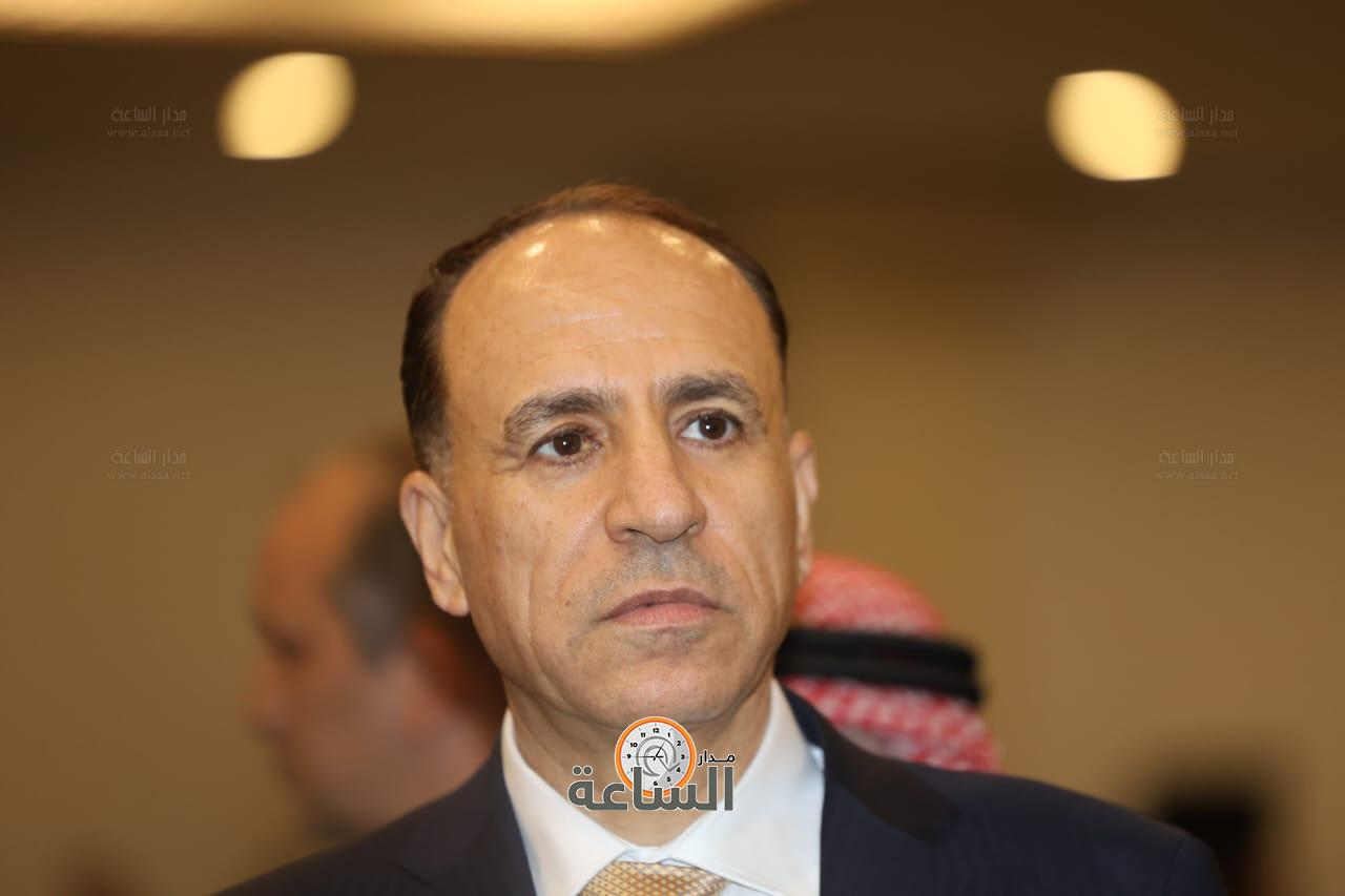 Madar Al-Saa Images 0.24332822636566087