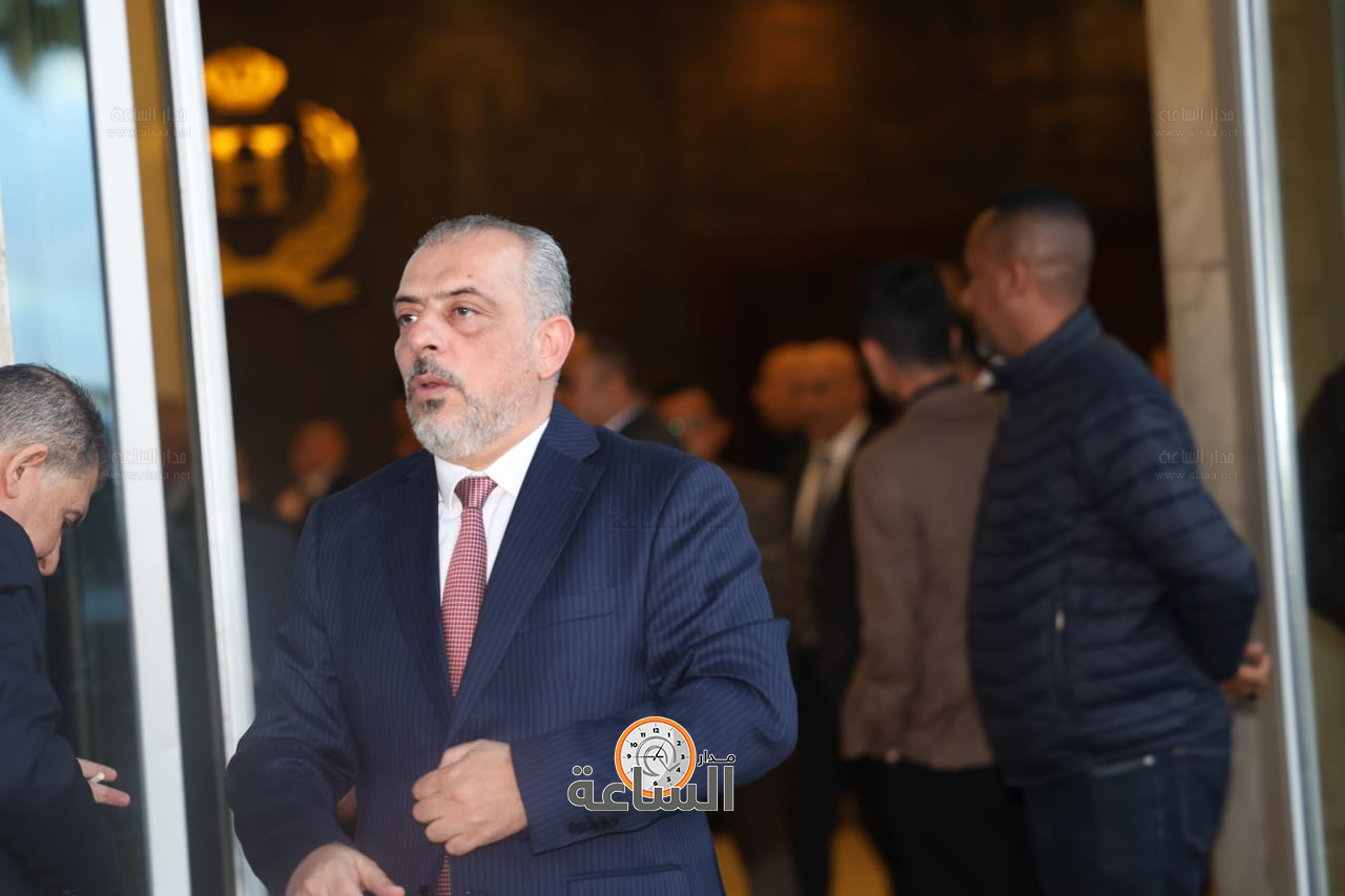 Madar Al-Saa Images 0.887781536875806