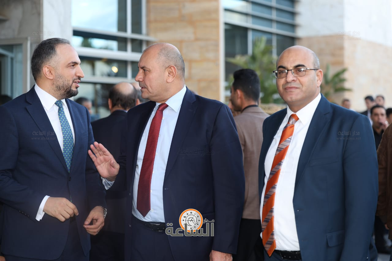 Madar Al-Saa Images 0.397564147564195