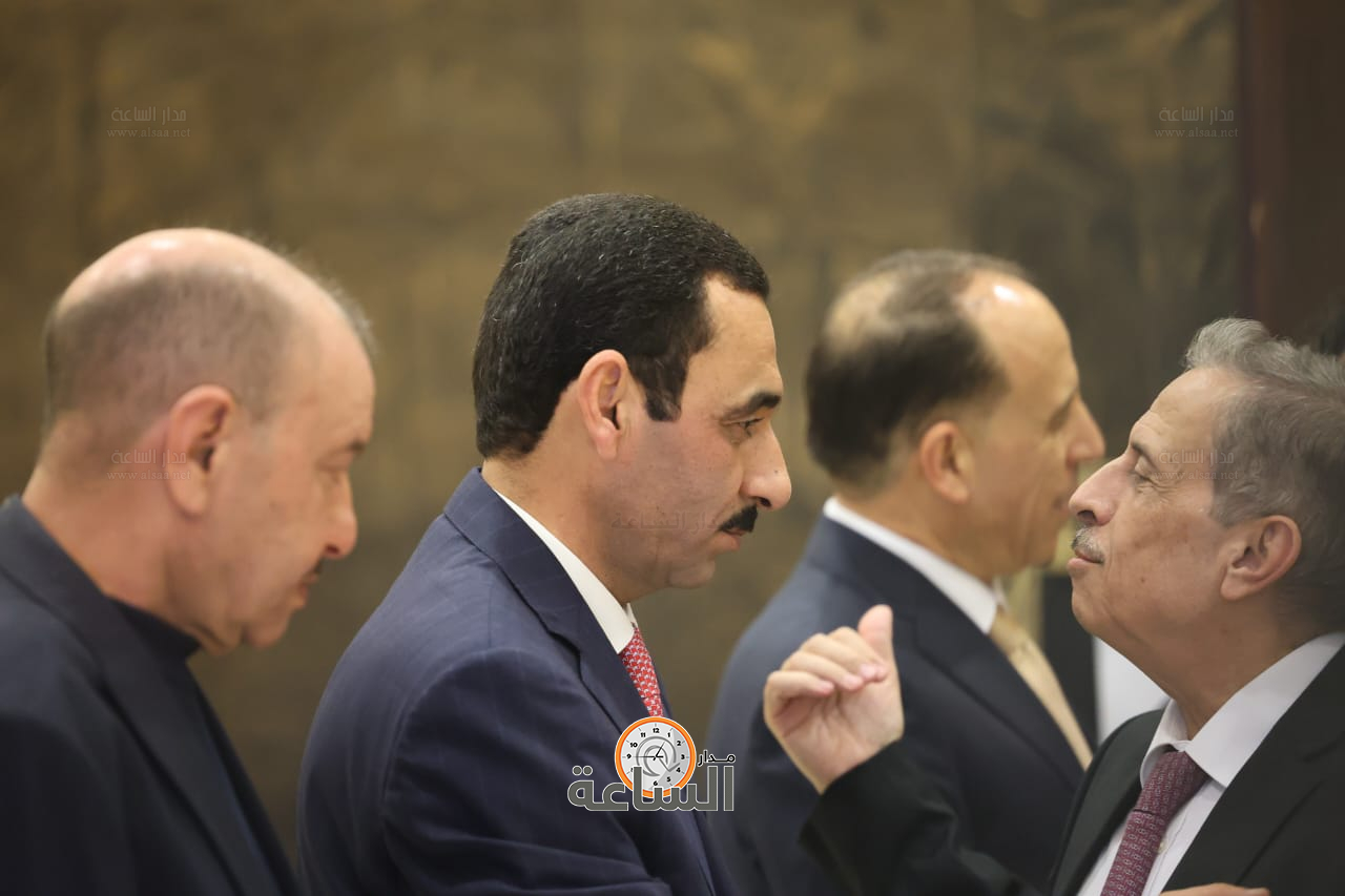 Madar Al-Saa Images 0.605194533592811