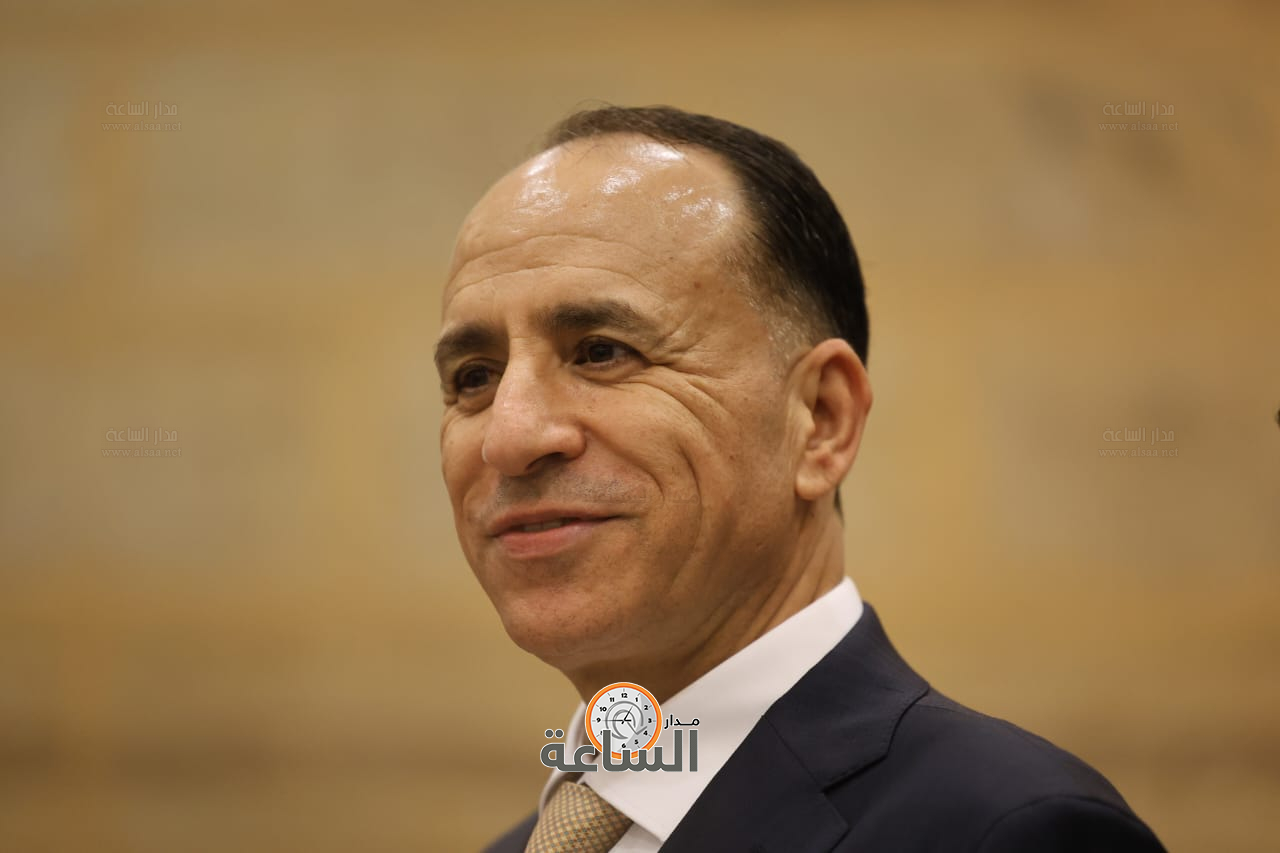 Madar Al-Saa Images 0.2202250460084535