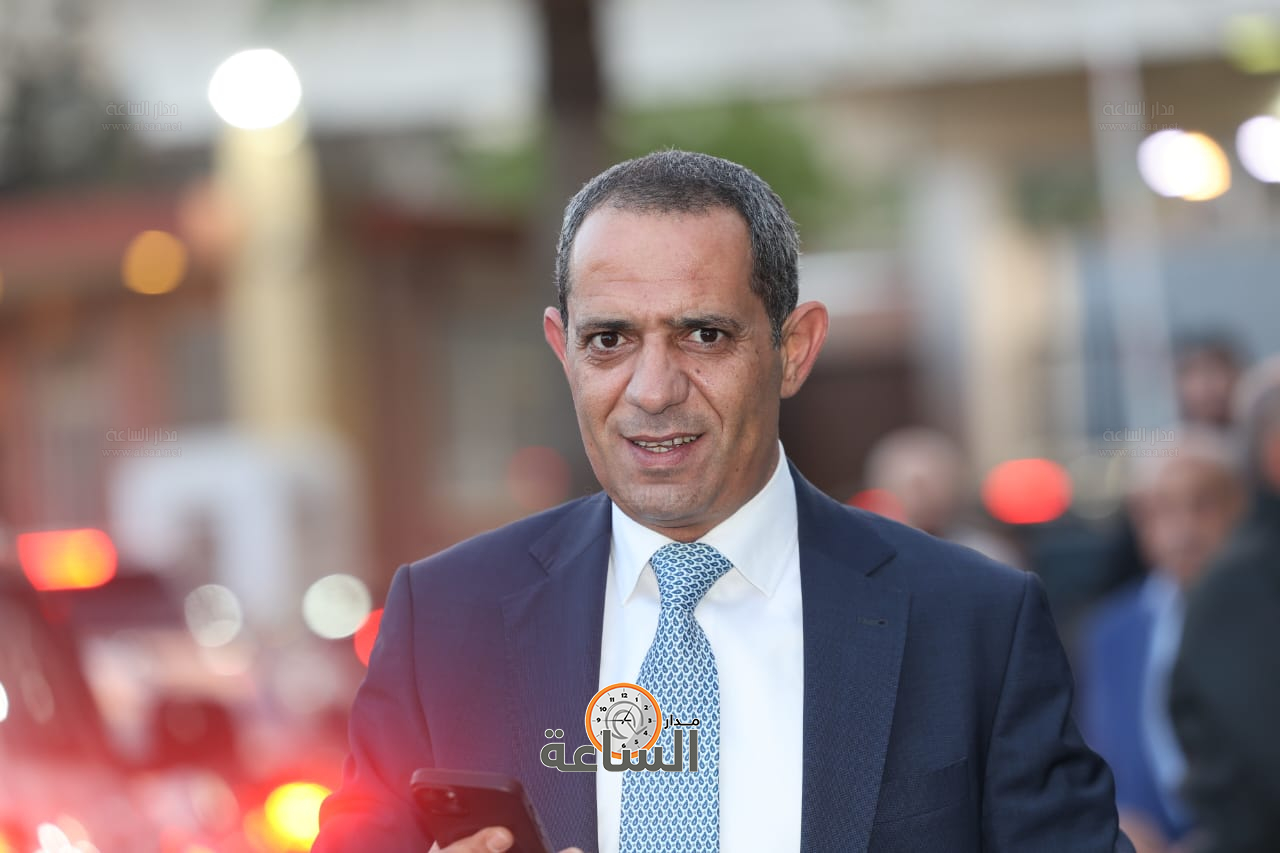 Madar Al-Saa Images 0.6427096304755855