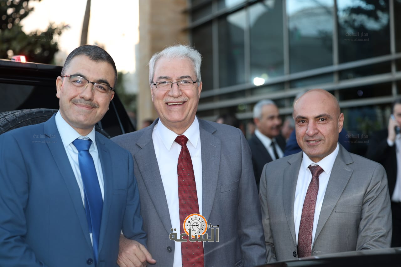 Madar Al-Saa Images 0.9682427040153925