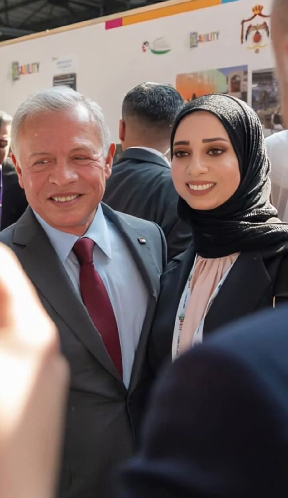 Madar Al-Saa Images 0.23767084317366094