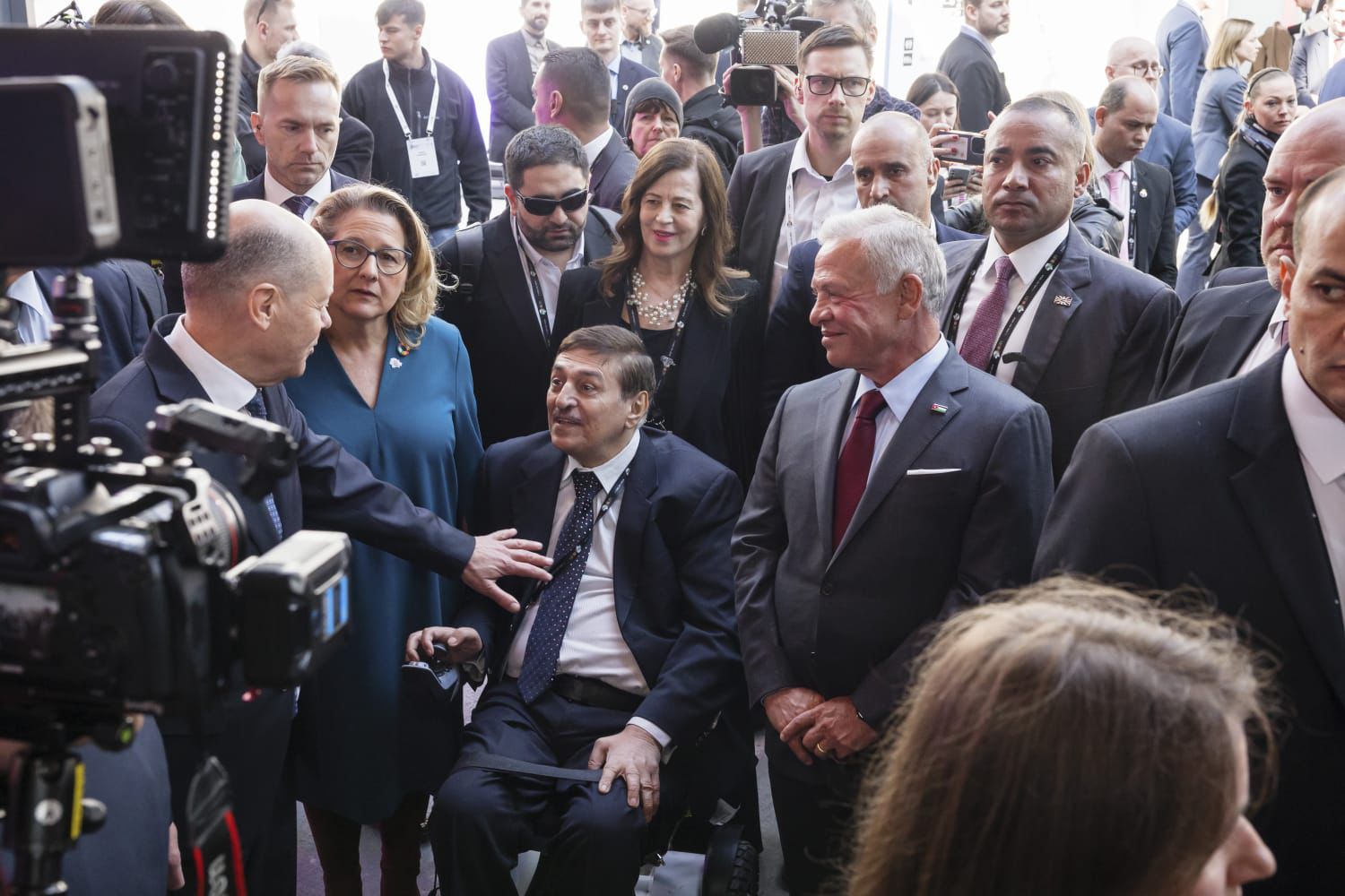 Madar Al-Saa Images 0.27215936260518814