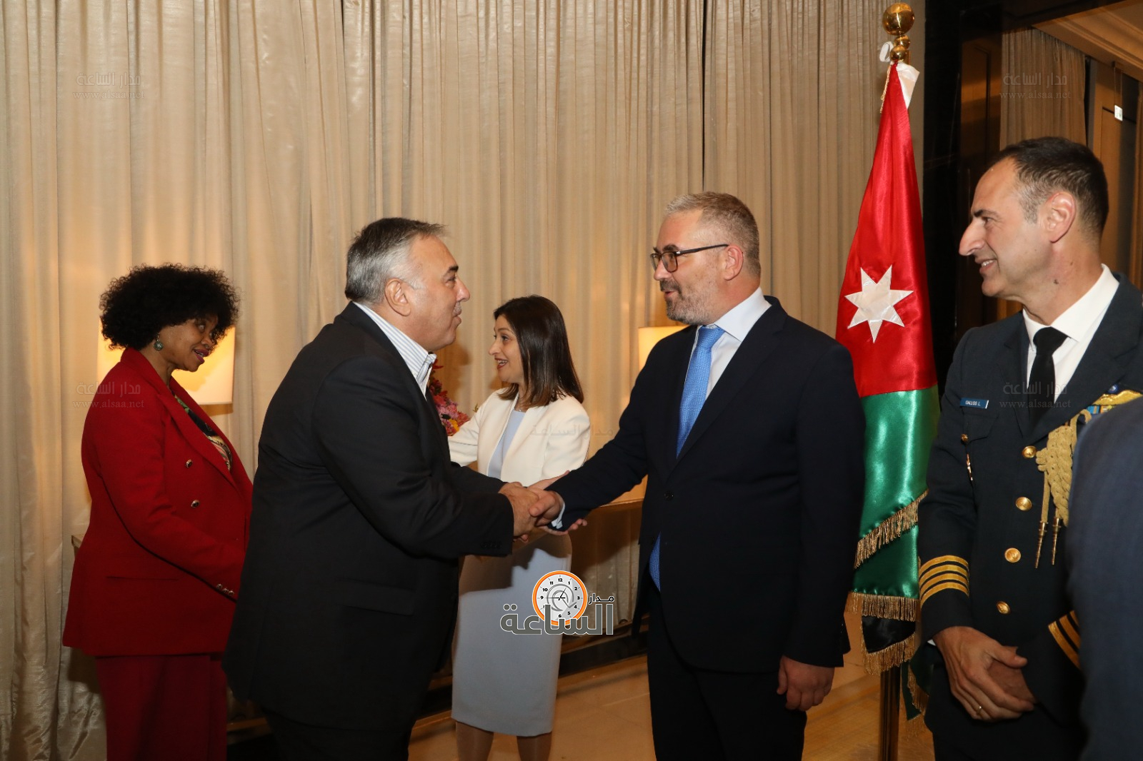 Madar Al-Saa Images 0.4776454936846274