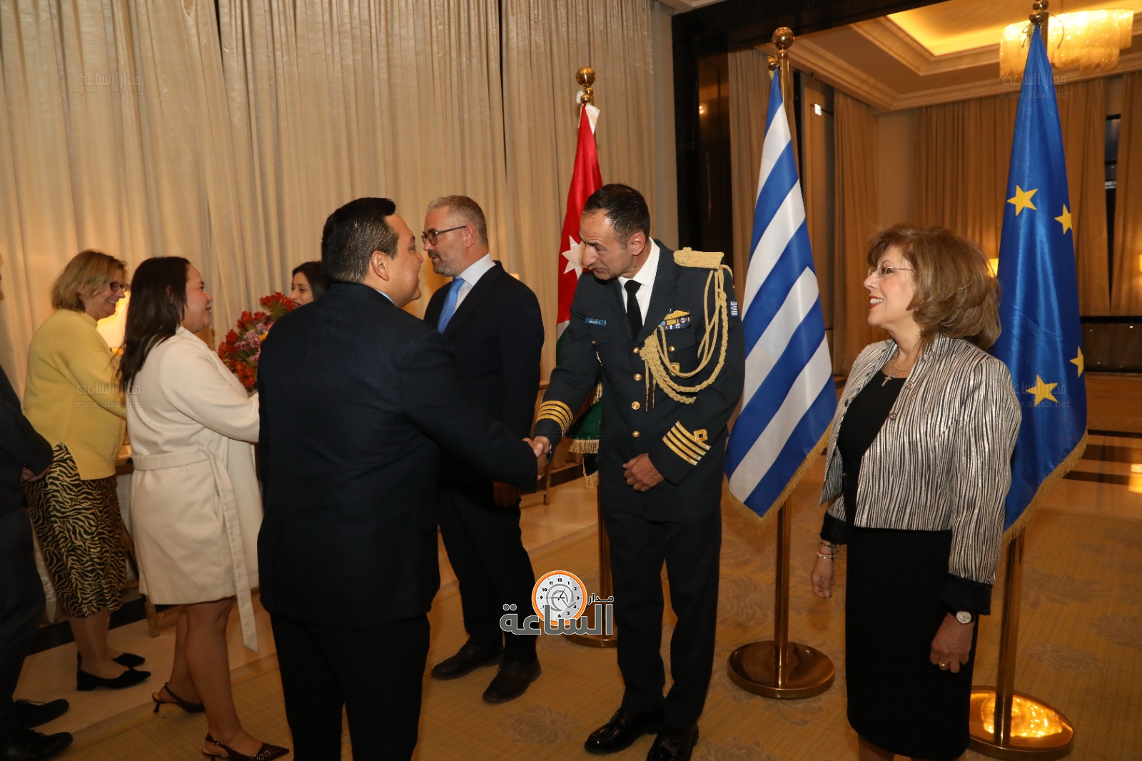 Madar Al-Saa Images 0.5296646521457484