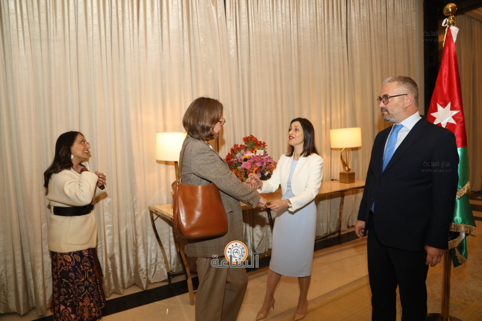 Madar Al-Saa Images 0.33199339280851614