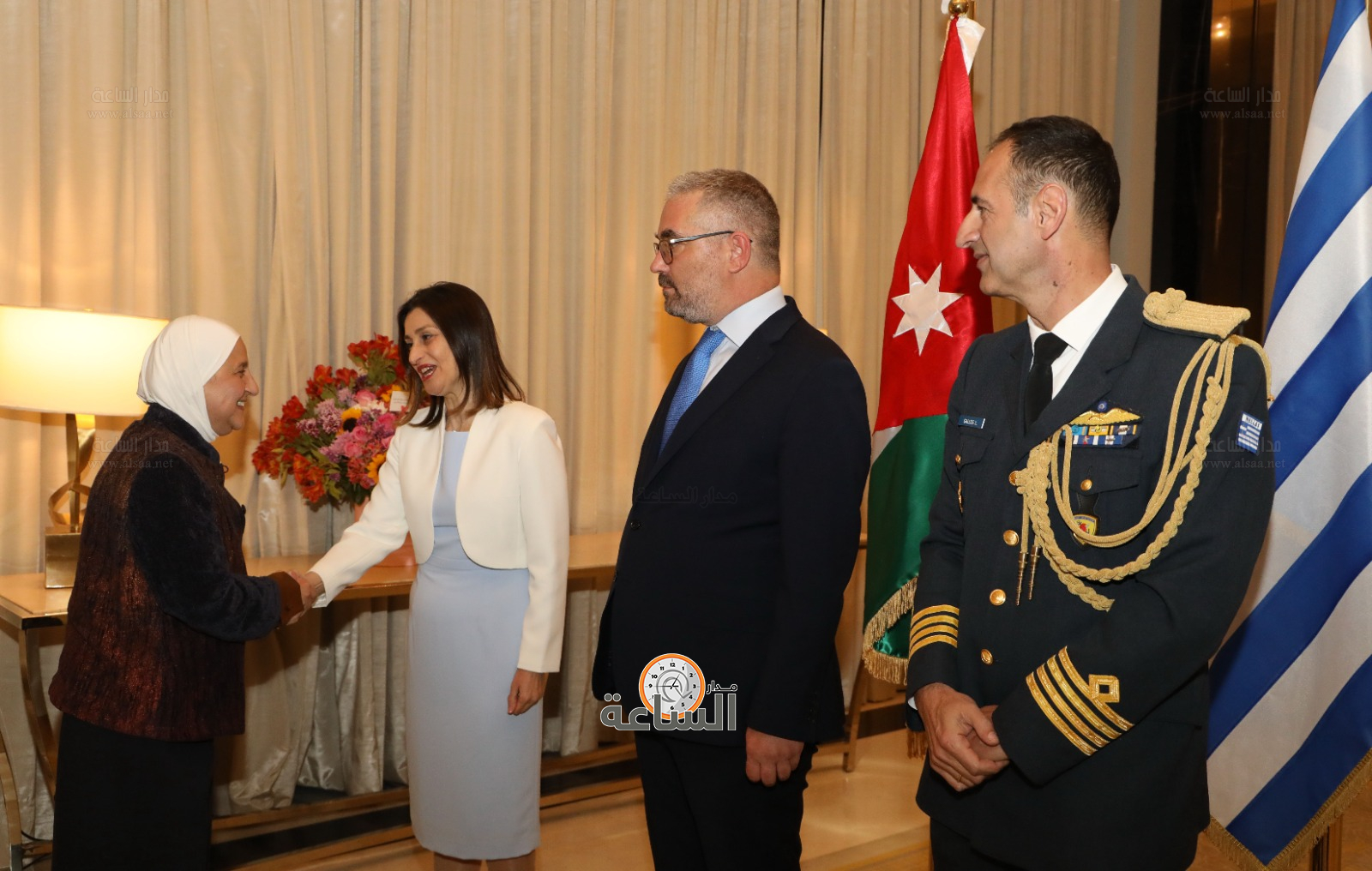 Madar Al-Saa Images 0.4063143607380749