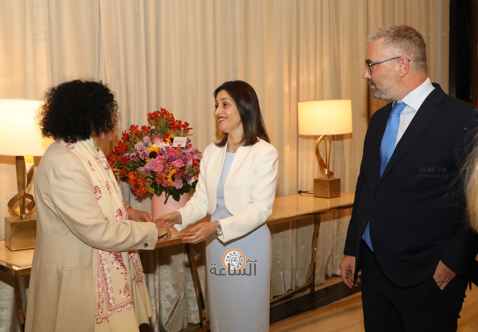 Madar Al-Saa Images 0.3368736491338129