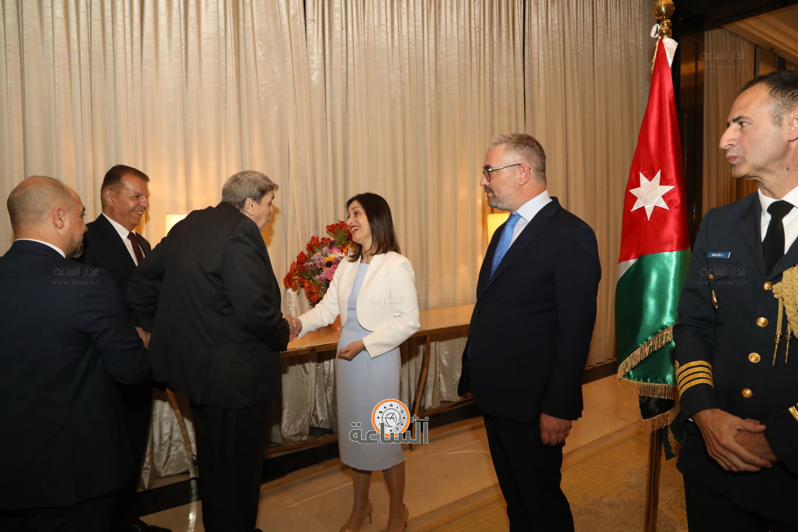 Madar Al-Saa Images 0.7428814882255449