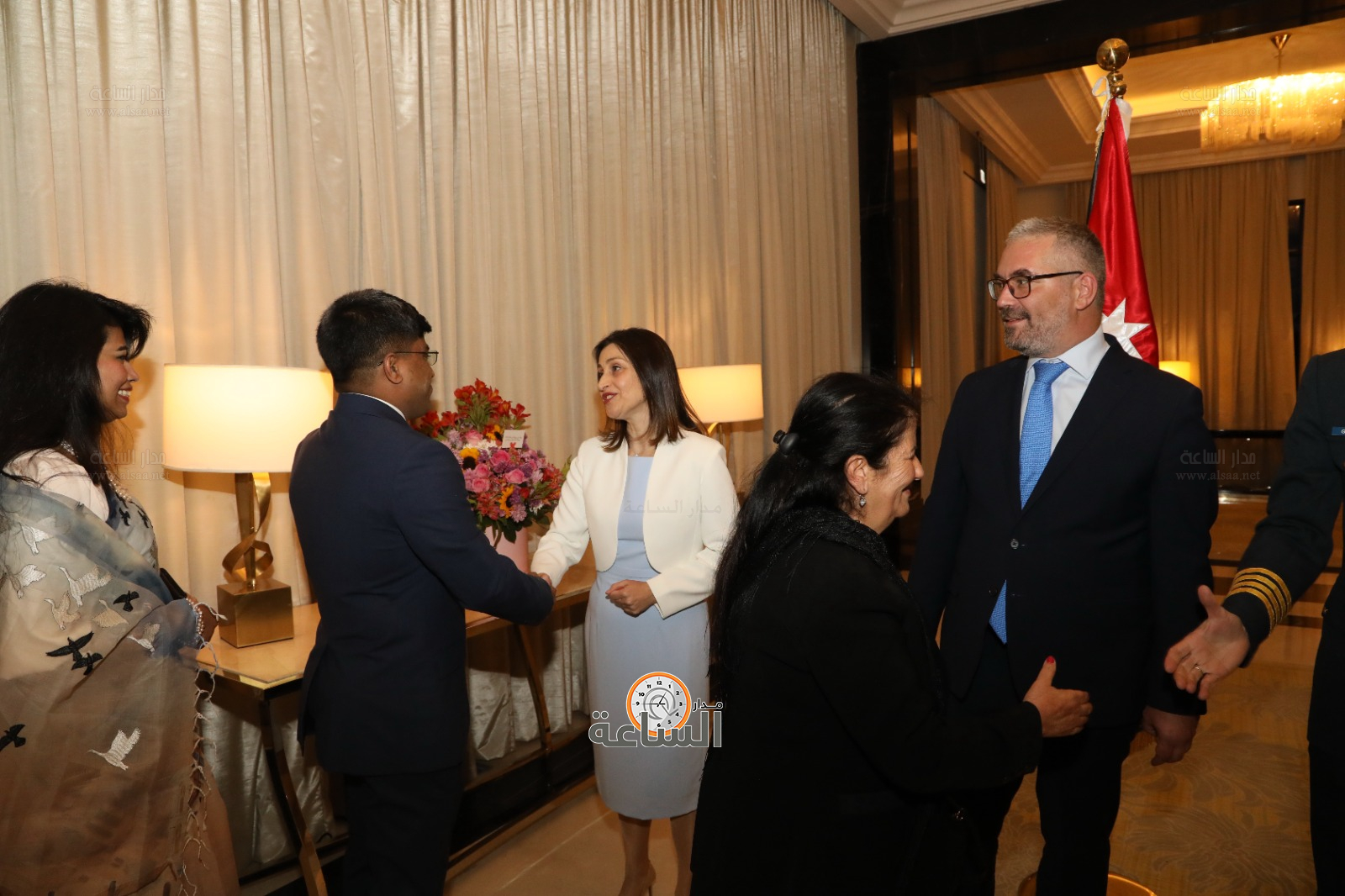 Madar Al-Saa Images 0.23703189292088434