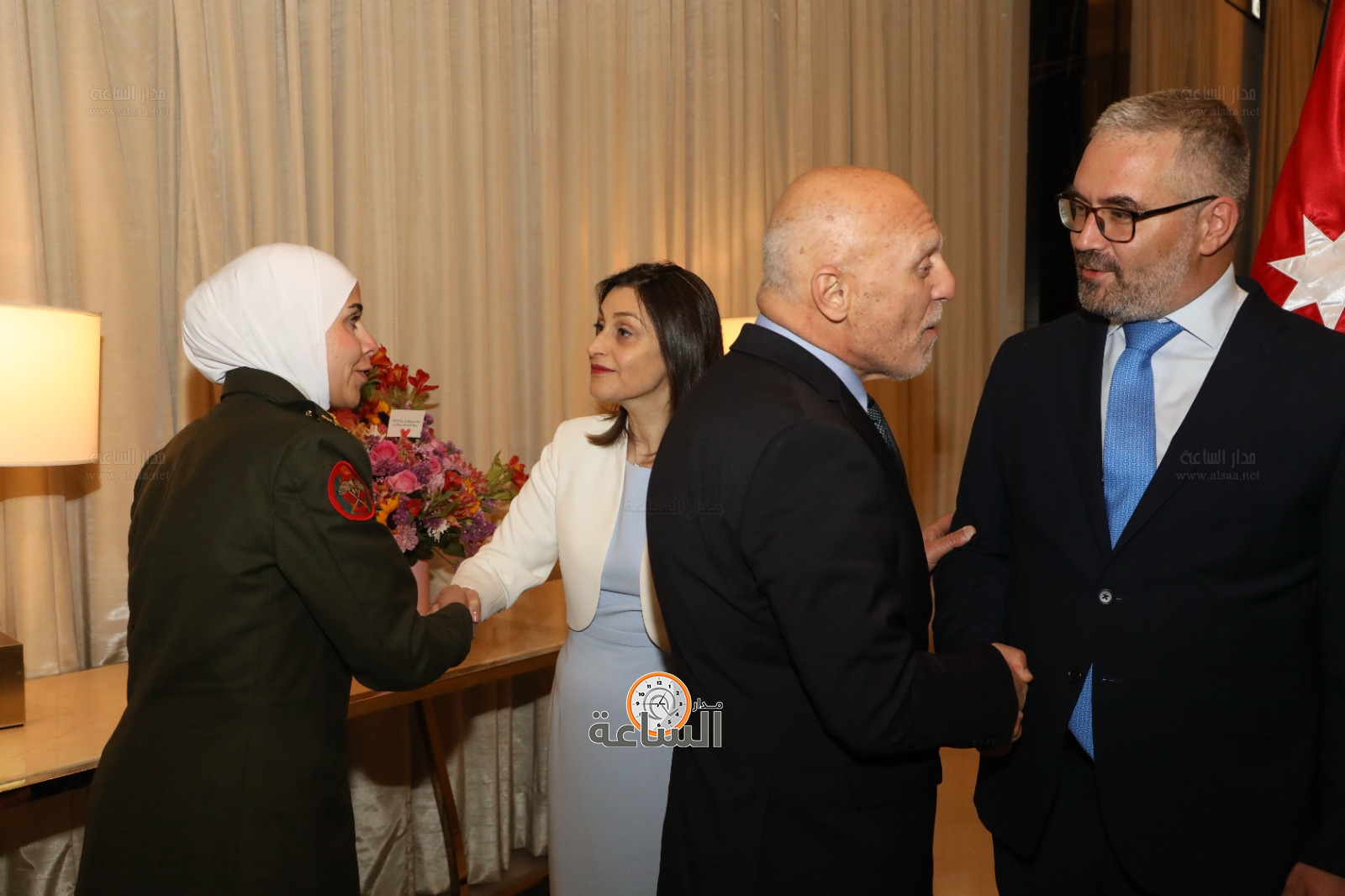 Madar Al-Saa Images 0.3140672786002018