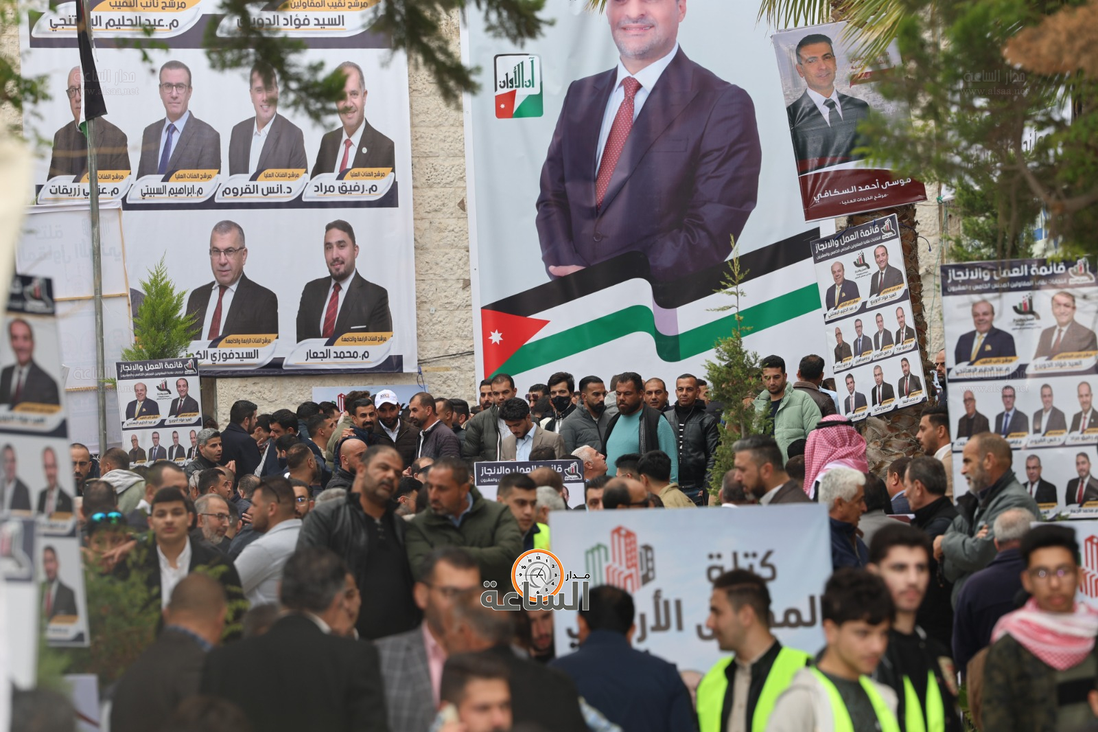 Madar Al-Saa Images 0.7909980835597151