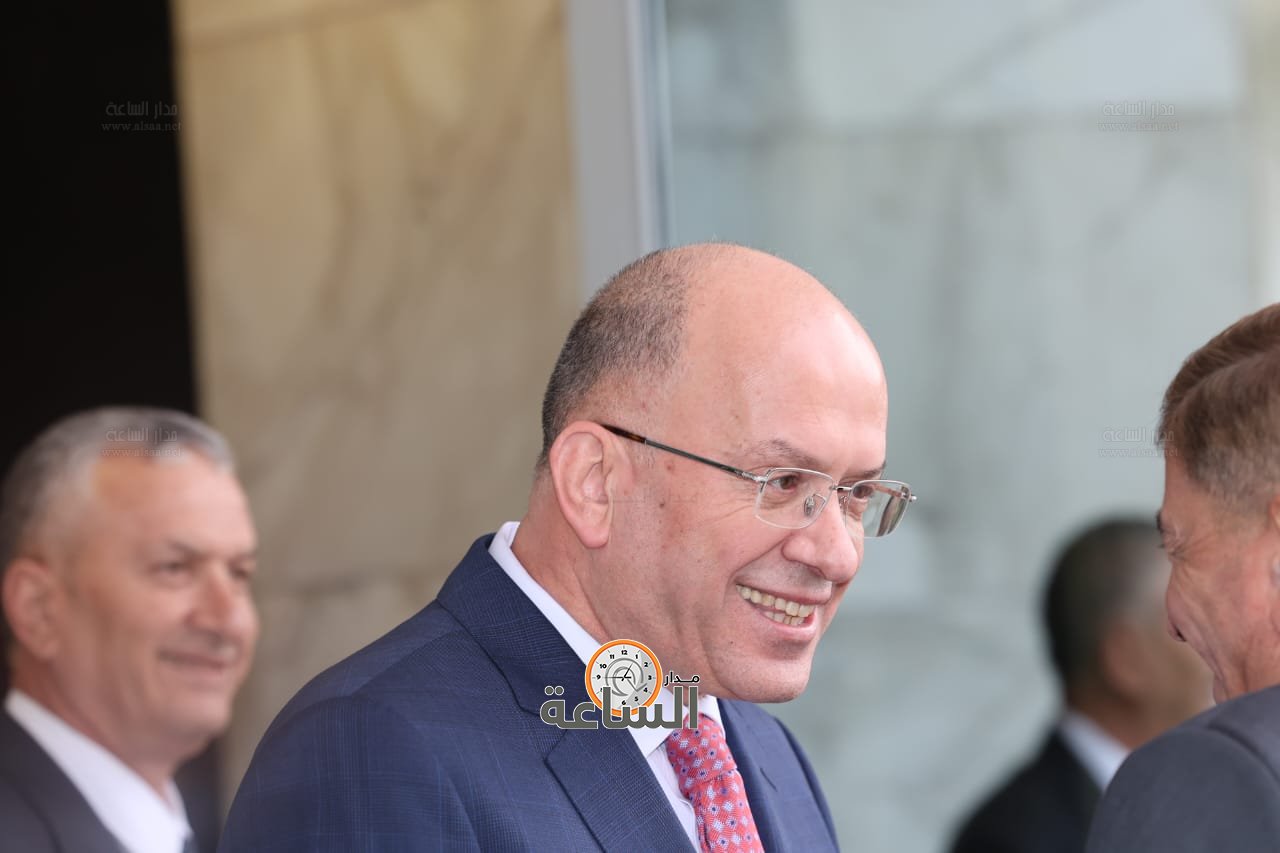 Madar Al-Saa Images 0.9040694903494059