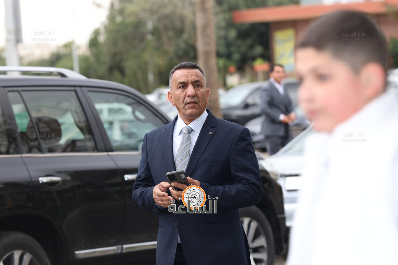 Madar Al-Saa Images 0.42184725255049393