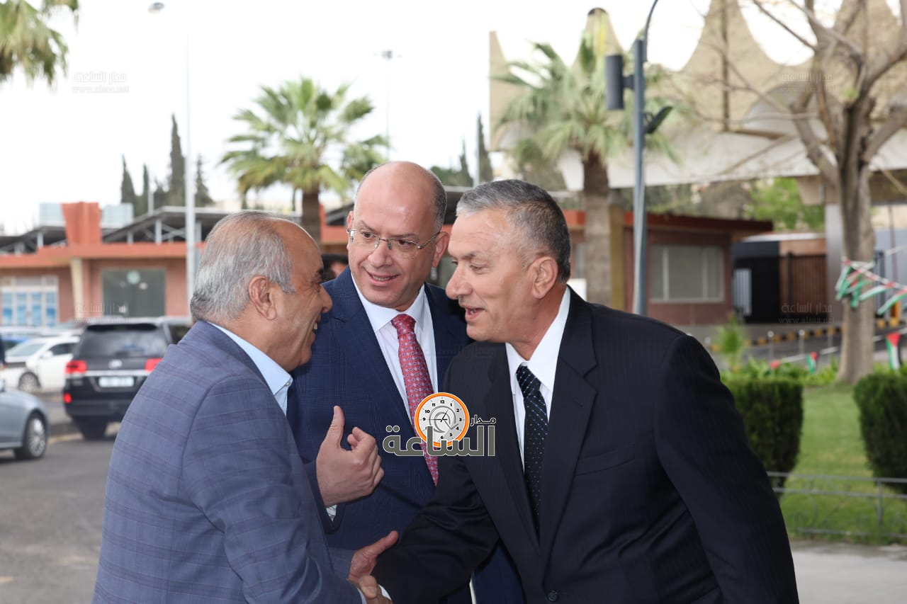 Madar Al-Saa Images 0.4239728666876321